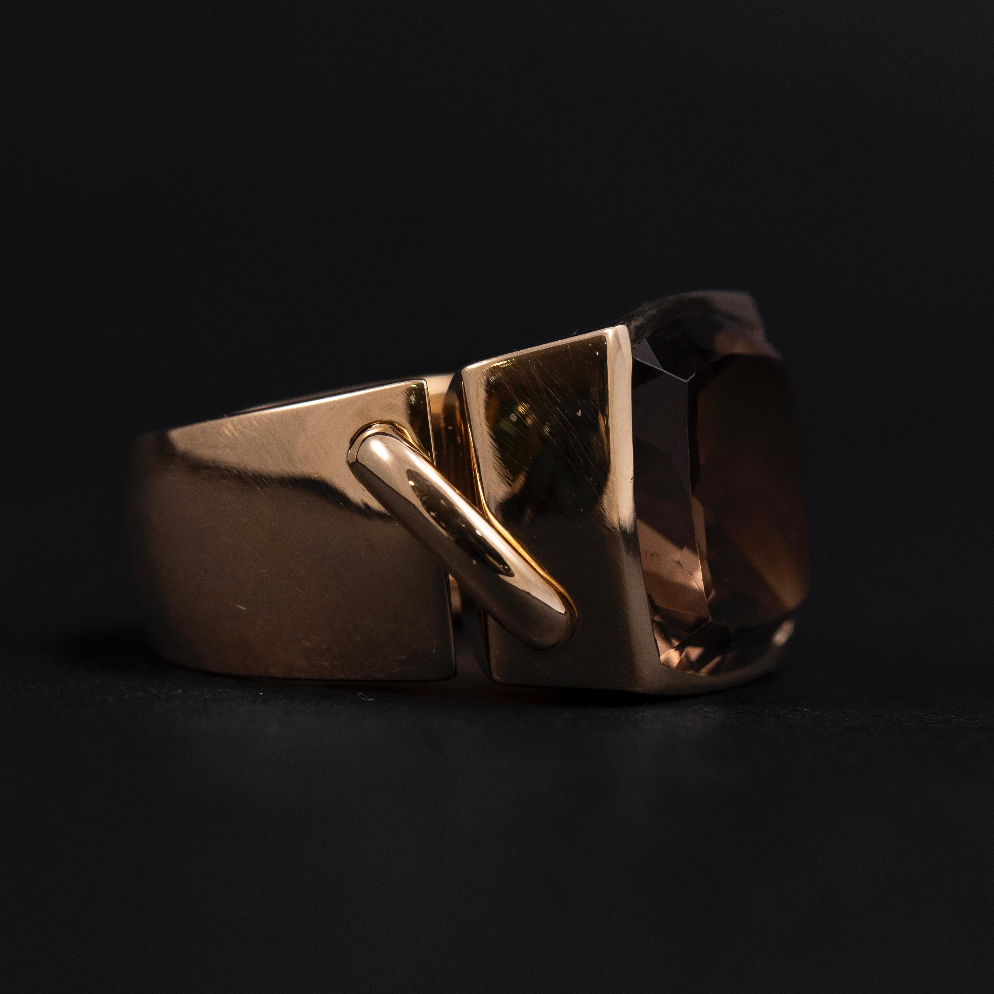 Chaumet Paris Liens Grande bague de cocktail française en or jaune et quartz fumé Bon état - En vente à Lisbon, PT