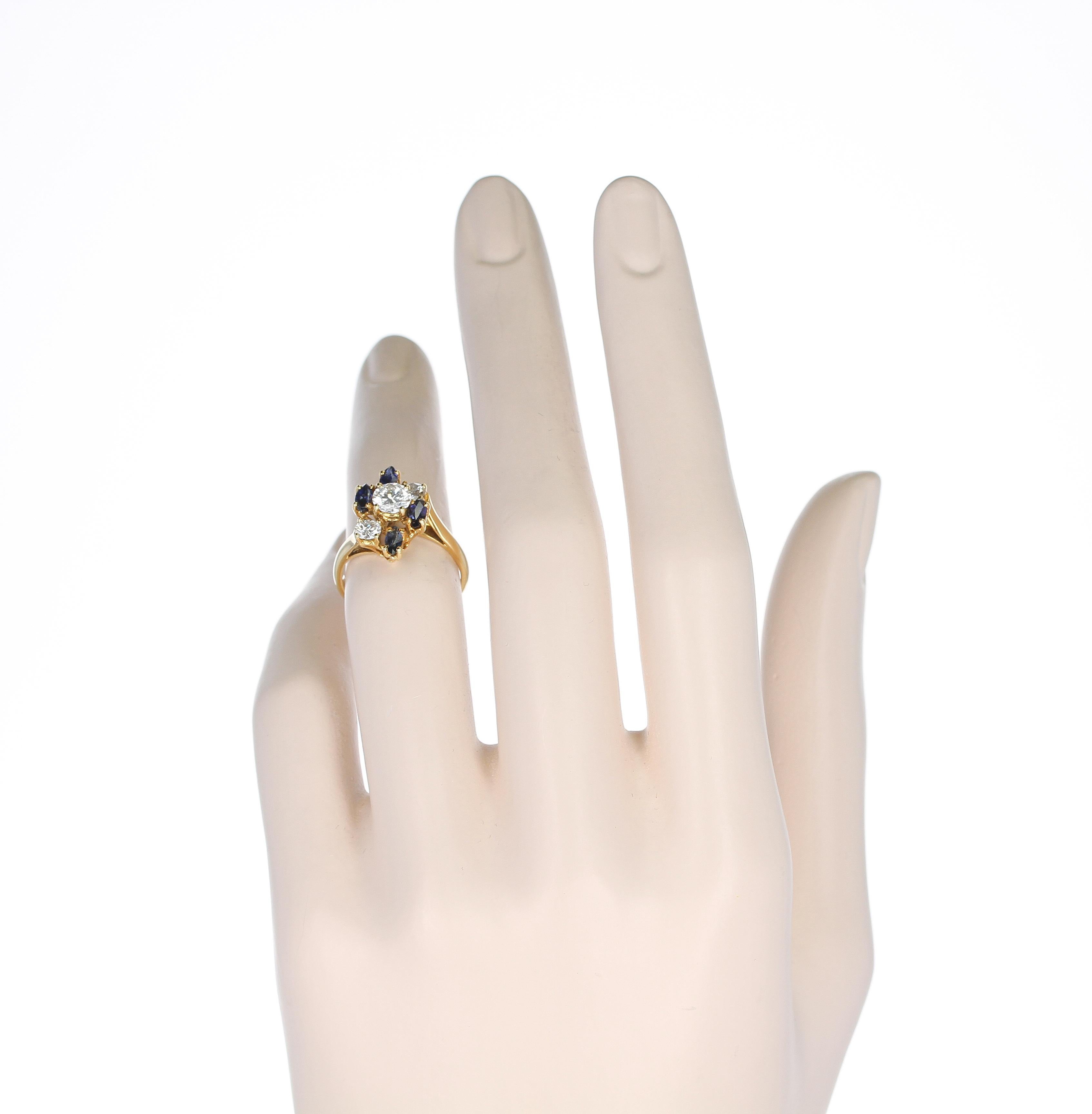Chaumet, Pariser Marquise-Saphir- und runder Diamantring, 18 Karat Gelbgold im Zustand „Hervorragend“ im Angebot in New York, NY