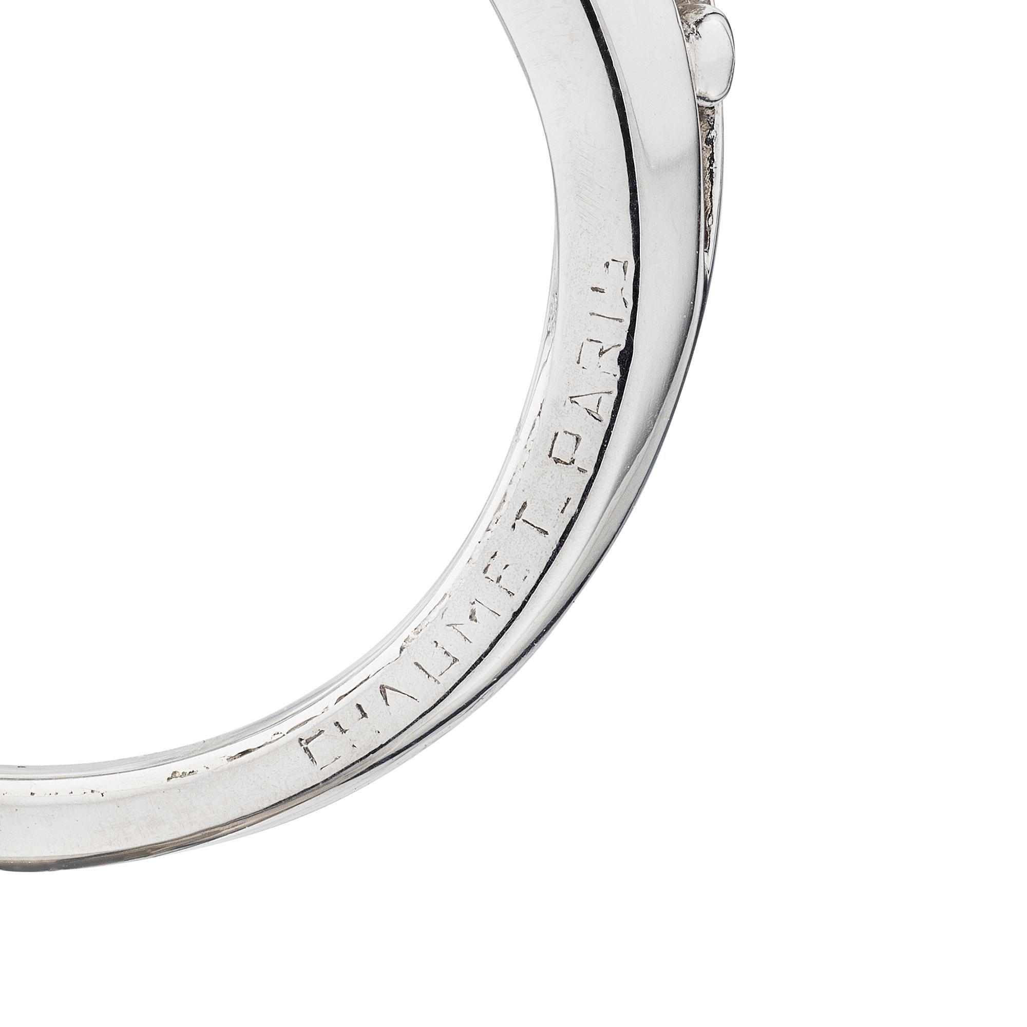 Chaumet Paris Mid-Century Fünf Rundschliff Diamant Platin Ring im Zustand „Hervorragend“ in Greenwich, CT