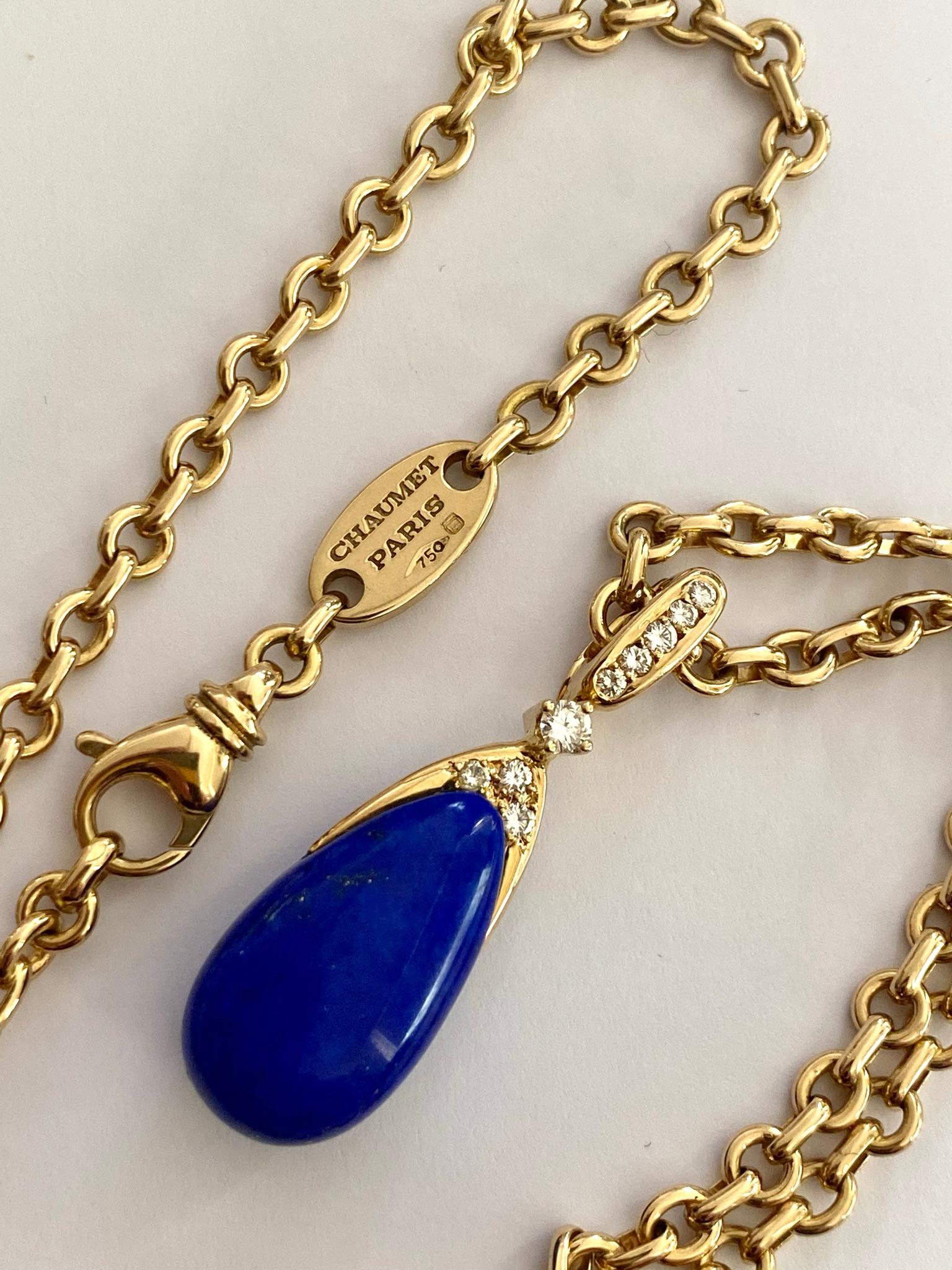 Chaumet Paris, Necklace with Pendant, Lapis Lazuli and 9 Diamonds In Good Condition In Heerlen, NL