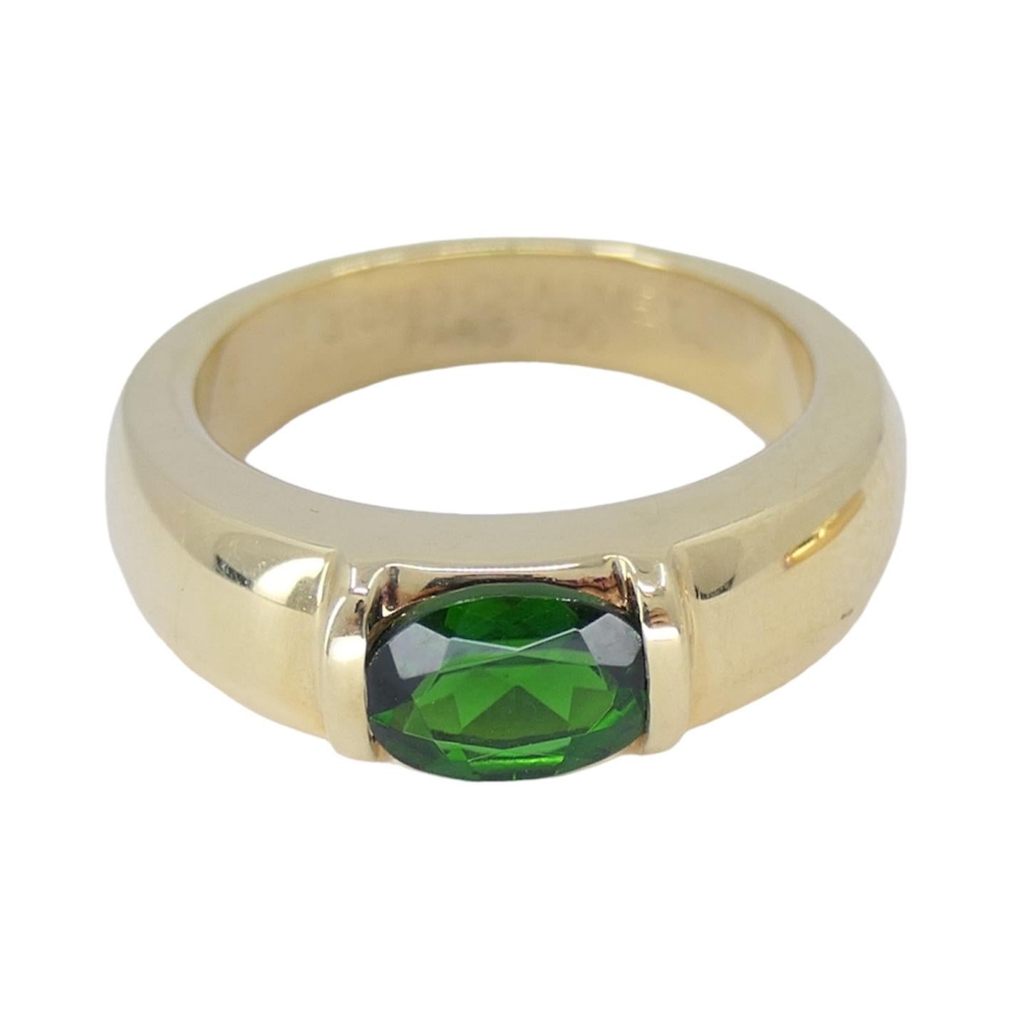 Women's or Men's Chaumet Paris Pair of Tourmaline Gold Rings For Sale