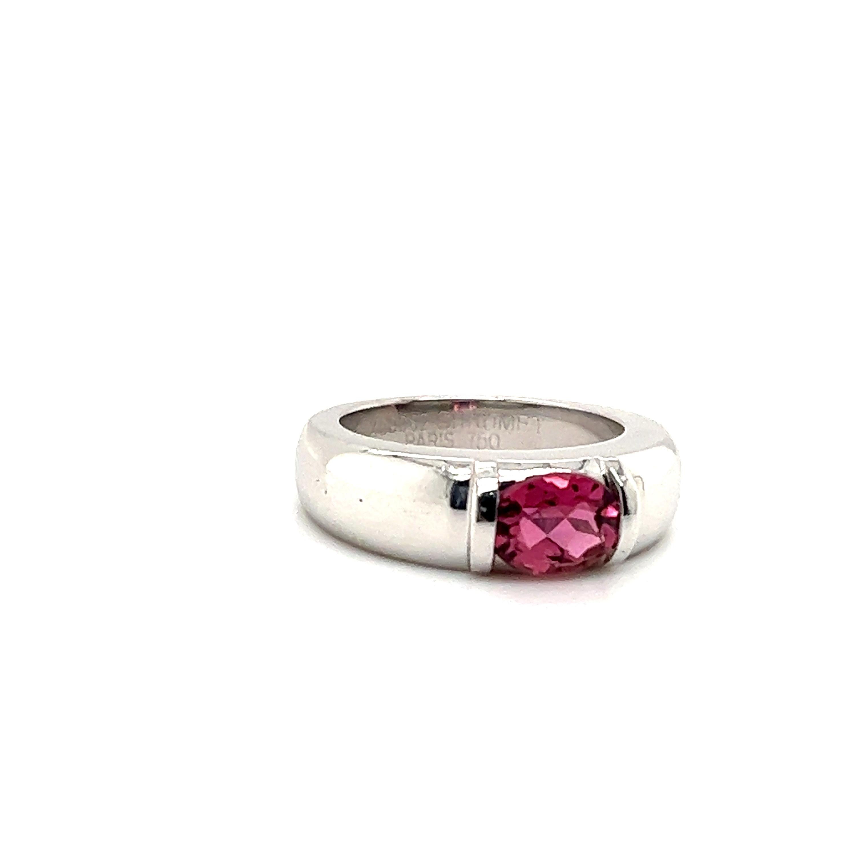 Moderniste Chaumet Paris Bague en or blanc 18 carats avec tourmaline rose en vente