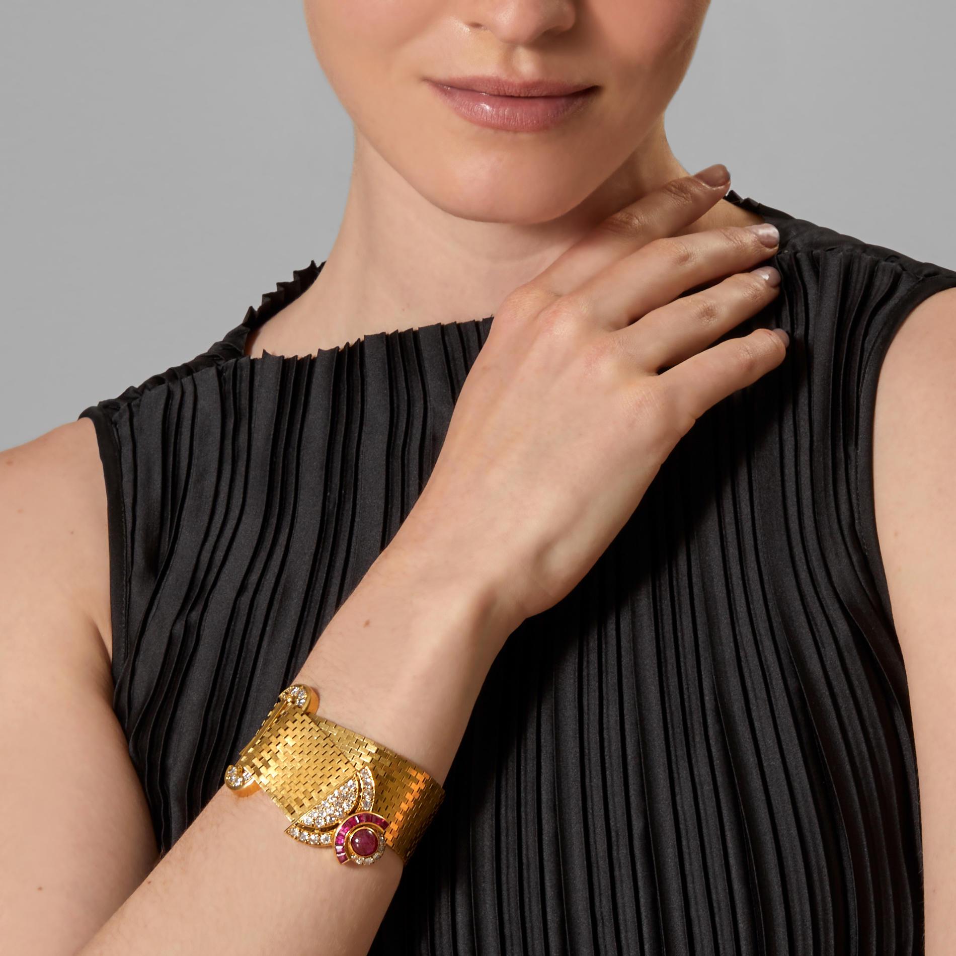 Chaumet Paris Retro Ruby and Diamond Wide Bracelet with Brooch Clip in 18K Gold For Sale 2