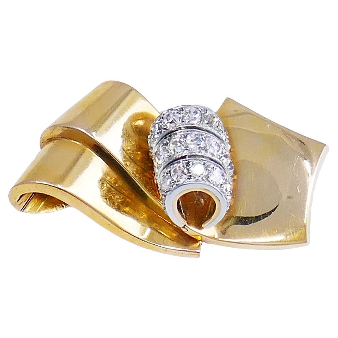Chaumet Retro Brooch 18k Gold Diamond Pin Estate Jewelry For Sale