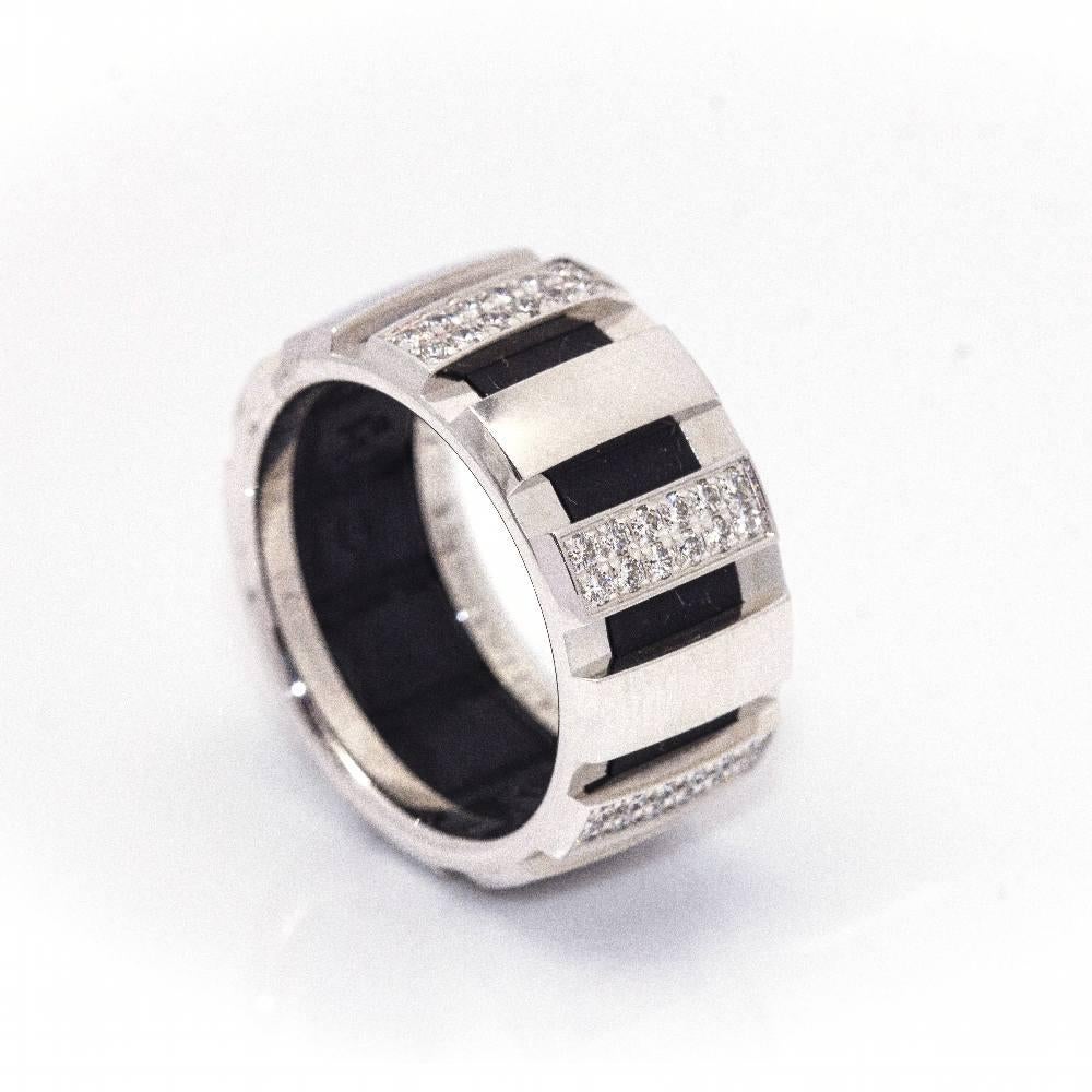 French design ring CHAUMET, CLASS ONE collection in White Gold and black rubber with Diamonds for woman (with original box and unworn) : Size 14, this ring cannot be resized : 1,0cm width : 1,0cm : 18 kt. White Gold : 10,11 grams : Brand new item :