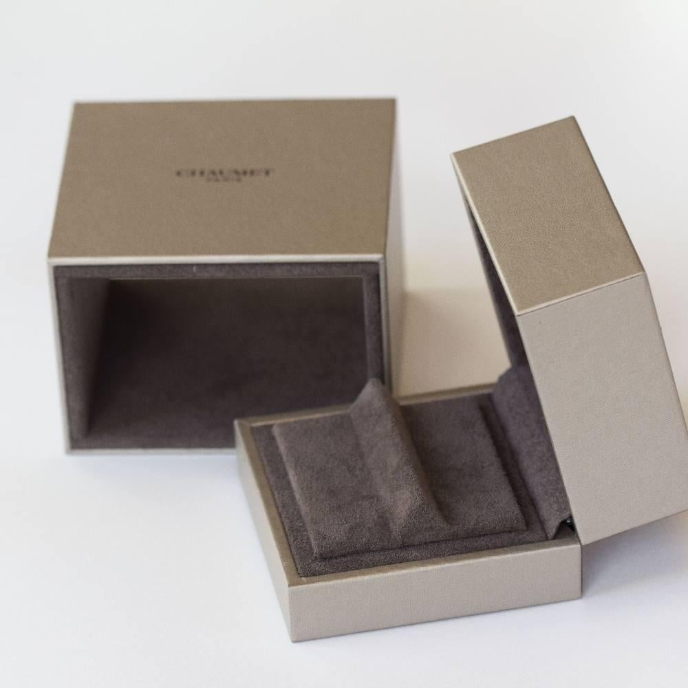 Women's CHAUMET Ring in White Gold For Sale