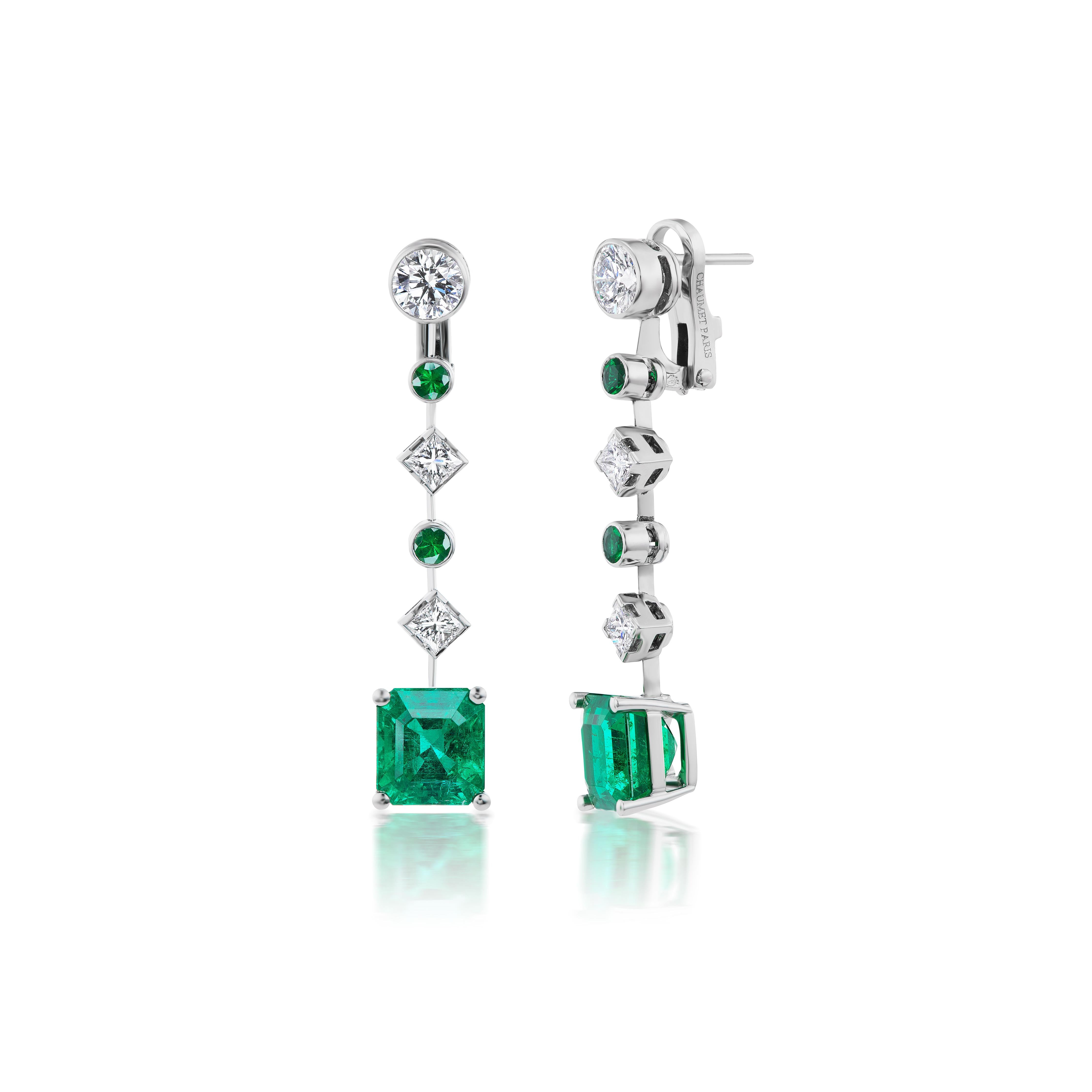 Over the years Chaumet jewels have adorned princes and princesses, dukes and duchesses as well as popes and Hollywood starlets.  Now you can indulge in the epitome of sophistication with these extraordinary Colombian emerald and diamond