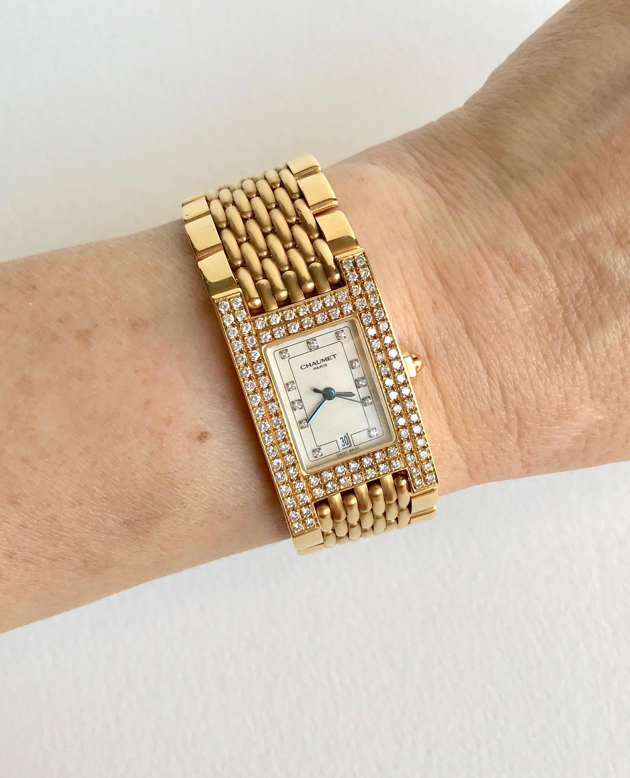 Montre-bracelet Chaumet en or 18 carats et diamants, style modèle en vente 1