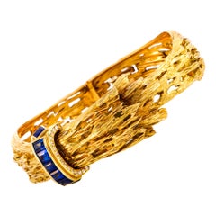 Chaumet Vintage 18 Karat Yellow Gold Diamond and Sapphire Bracelet