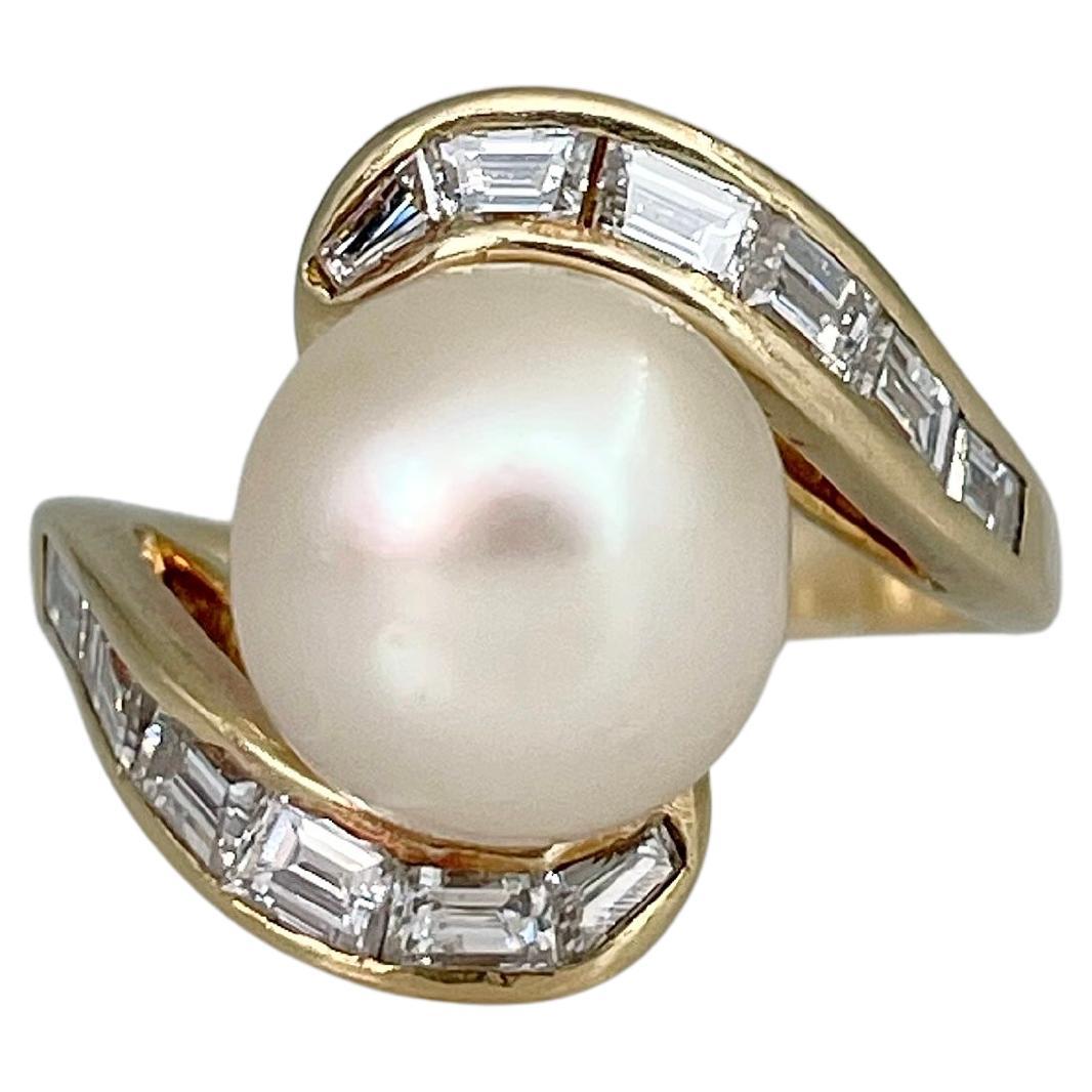 Chaumet Vintage 18 Karat Gold Pearl 0.80 Carat VS Diamond Cocktail Ring