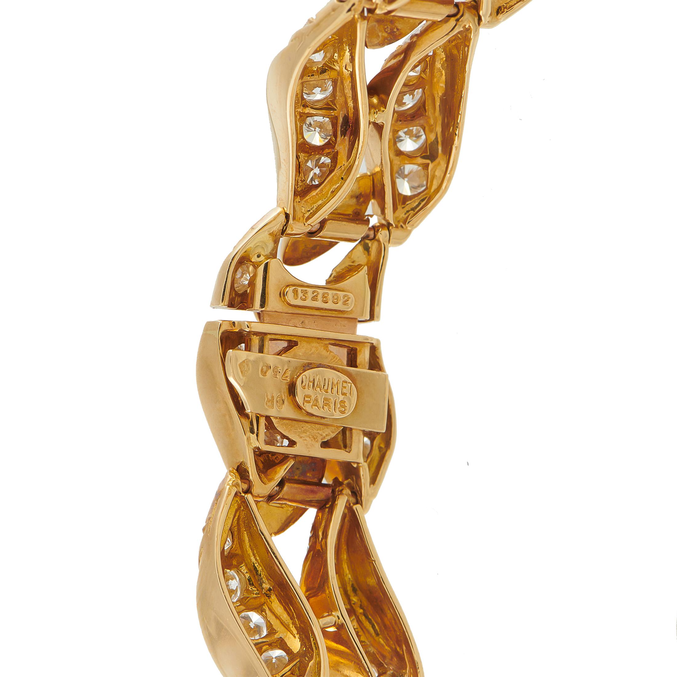 Taille ronde Chaumet Vintage 18K Yellow Gold 9.67ct Diamond Wave Link Bracelet en vente