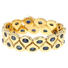 CHAUMET - Vintage bracelet in yellow gold and sappihres