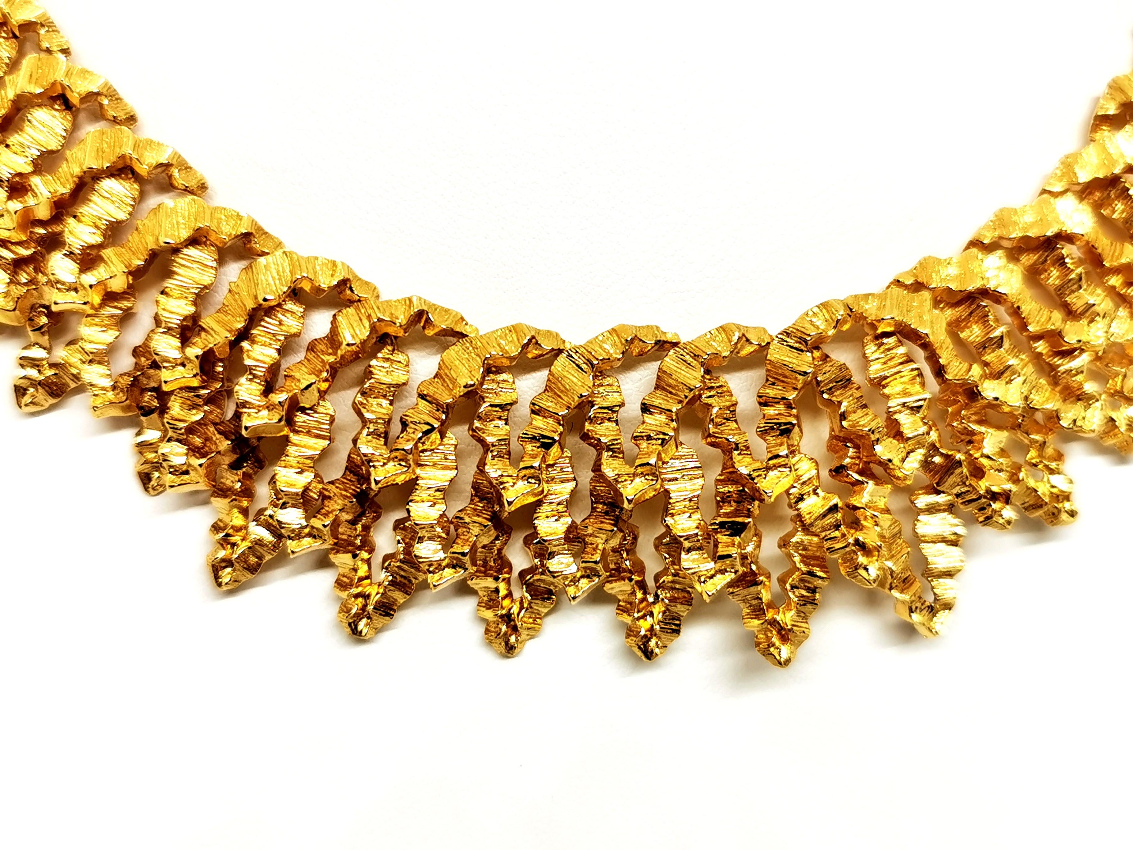 Retro Chaumet Vintage Necklace Yellow Gold For Sale