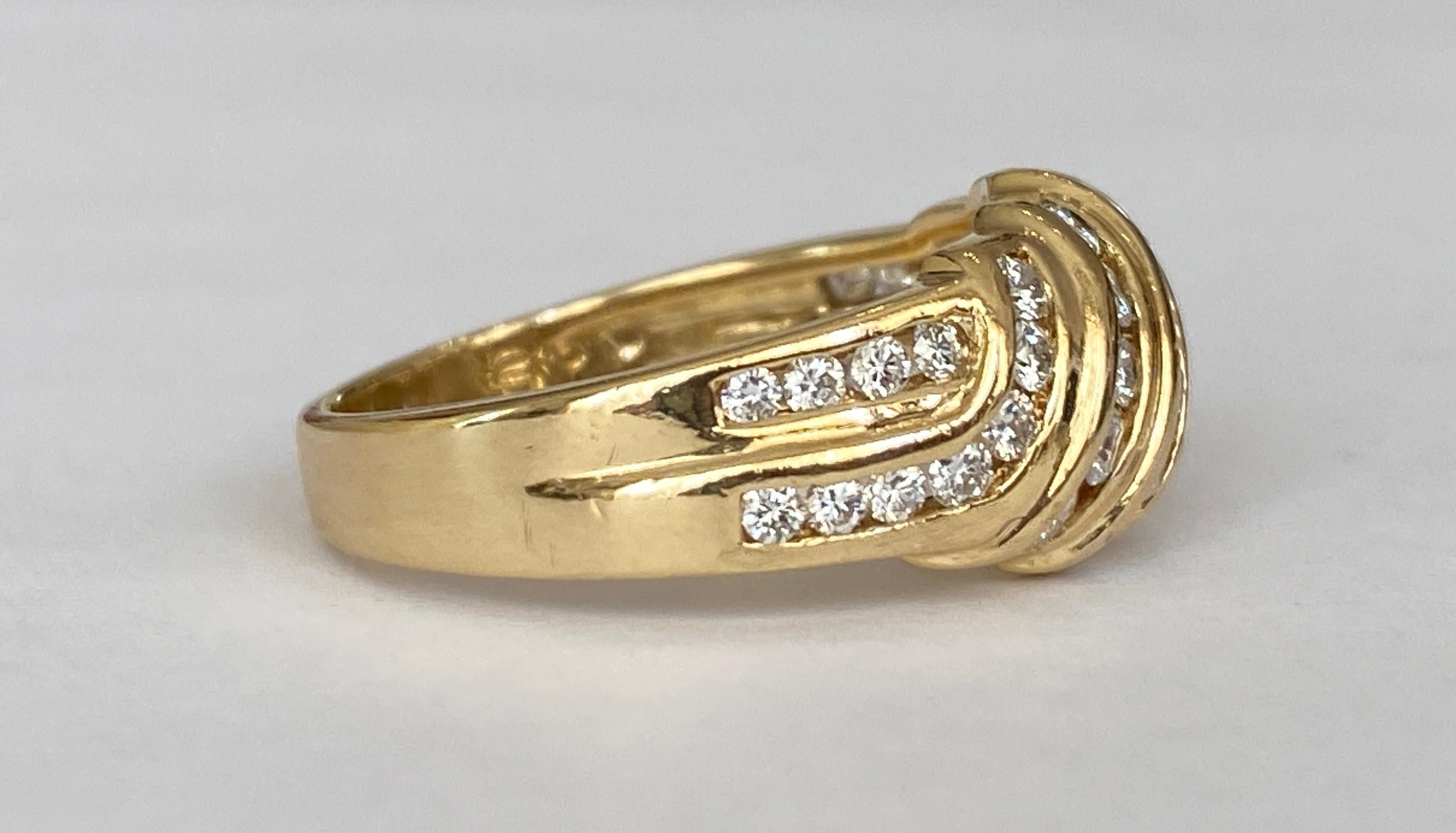 Chaumet  Bague vintage en or jaune et diamants en vente 5