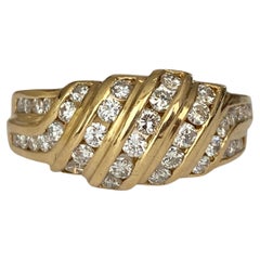 Chaumet  Bague vintage en or jaune et diamants