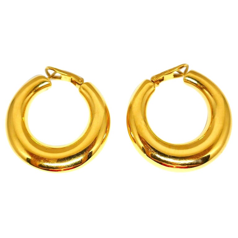 Chaumet Vintage Yellow Gold Hoops Earrings