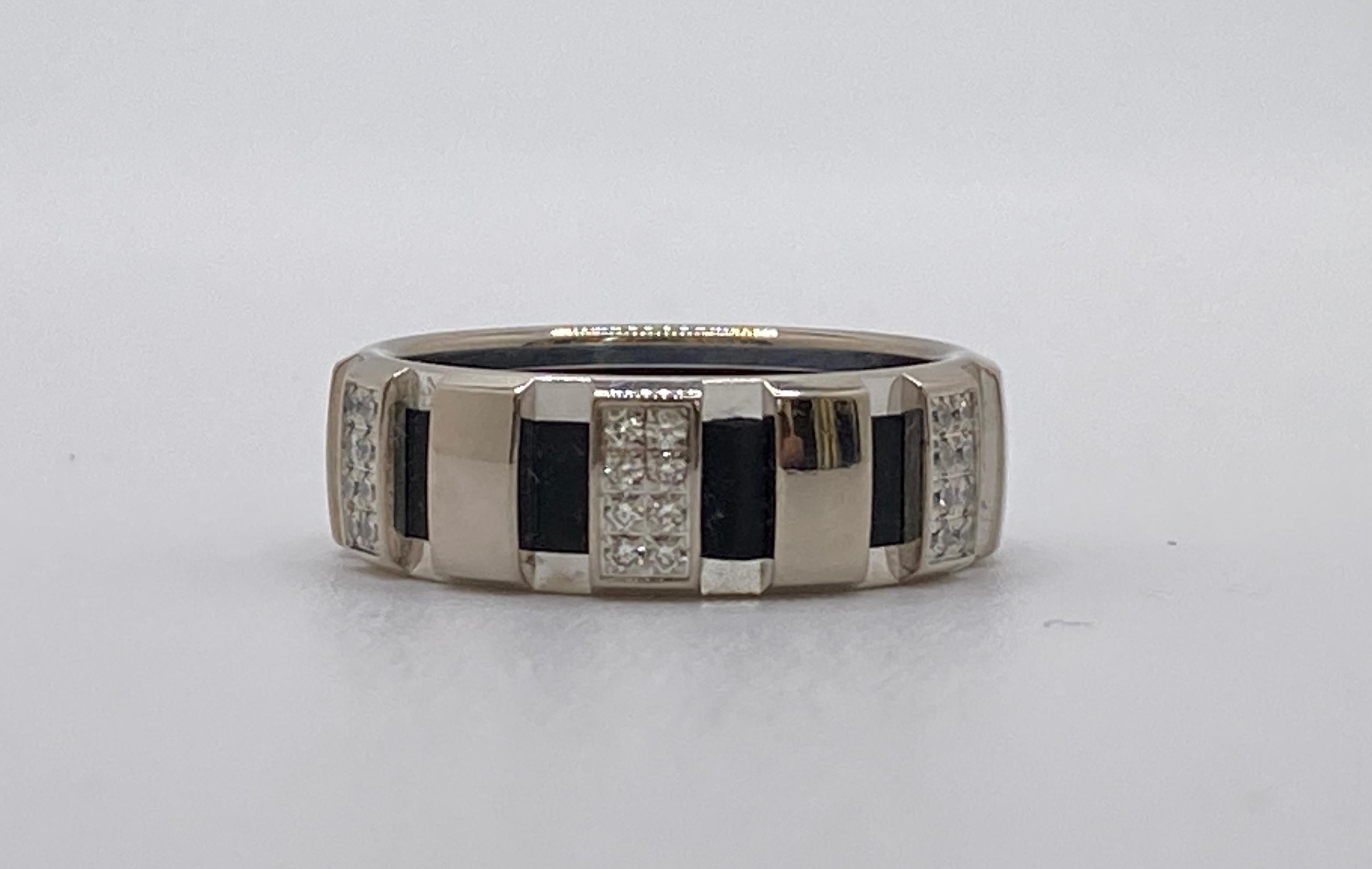 Contemporary Chaumet White Gold Diamond Class One Ring For Sale