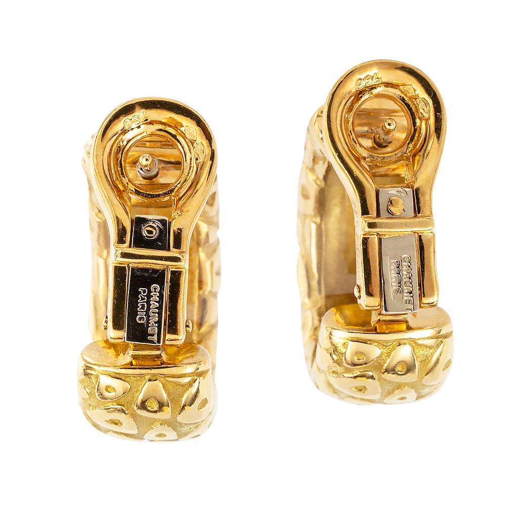Chaumet Yellow Gold Half Hoop Earrings In Good Condition In Los Angeles, CA