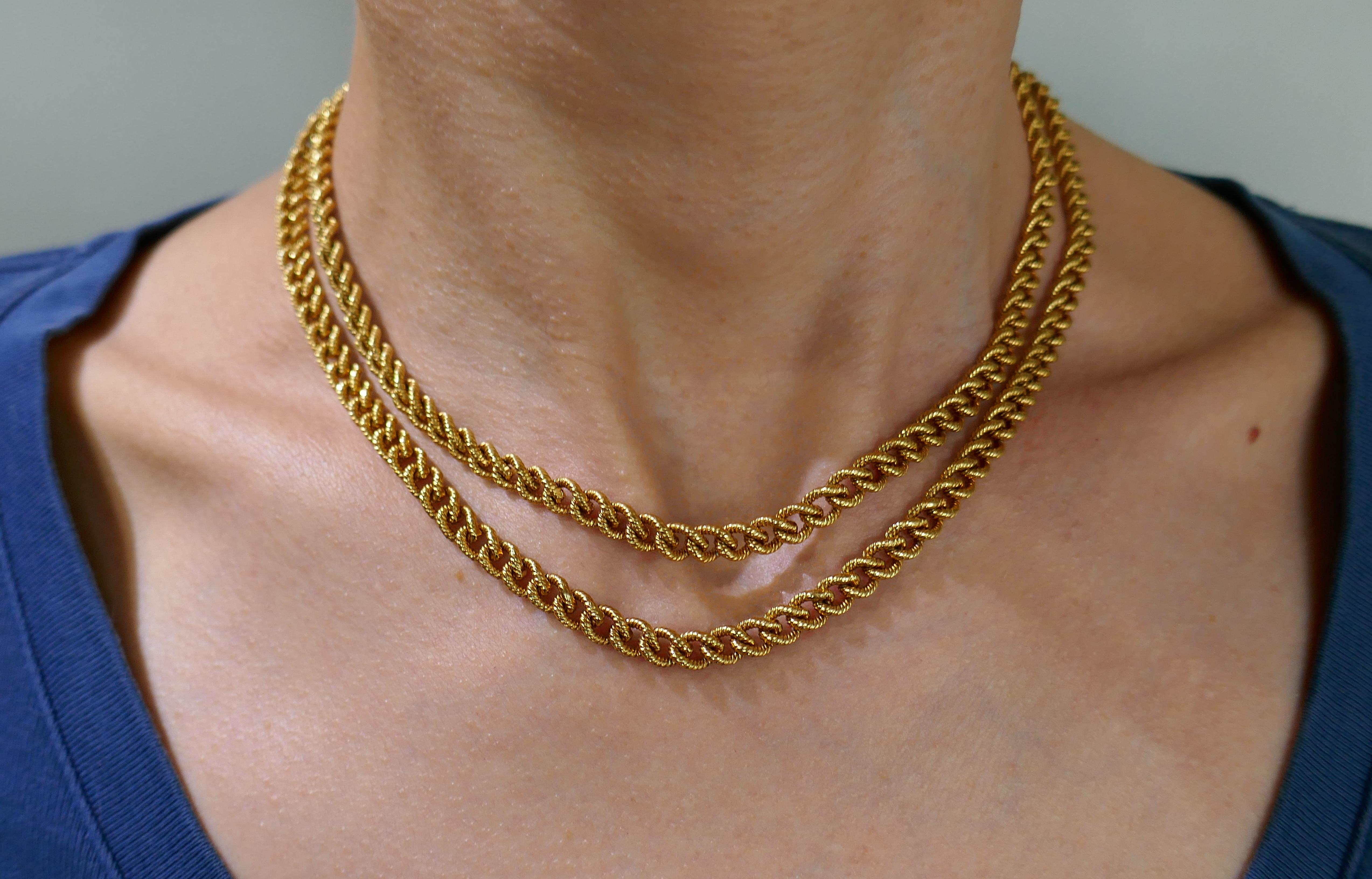 Women's or Men's Chaumet Yellow Gold Link Chain Necklace, 1970s French
