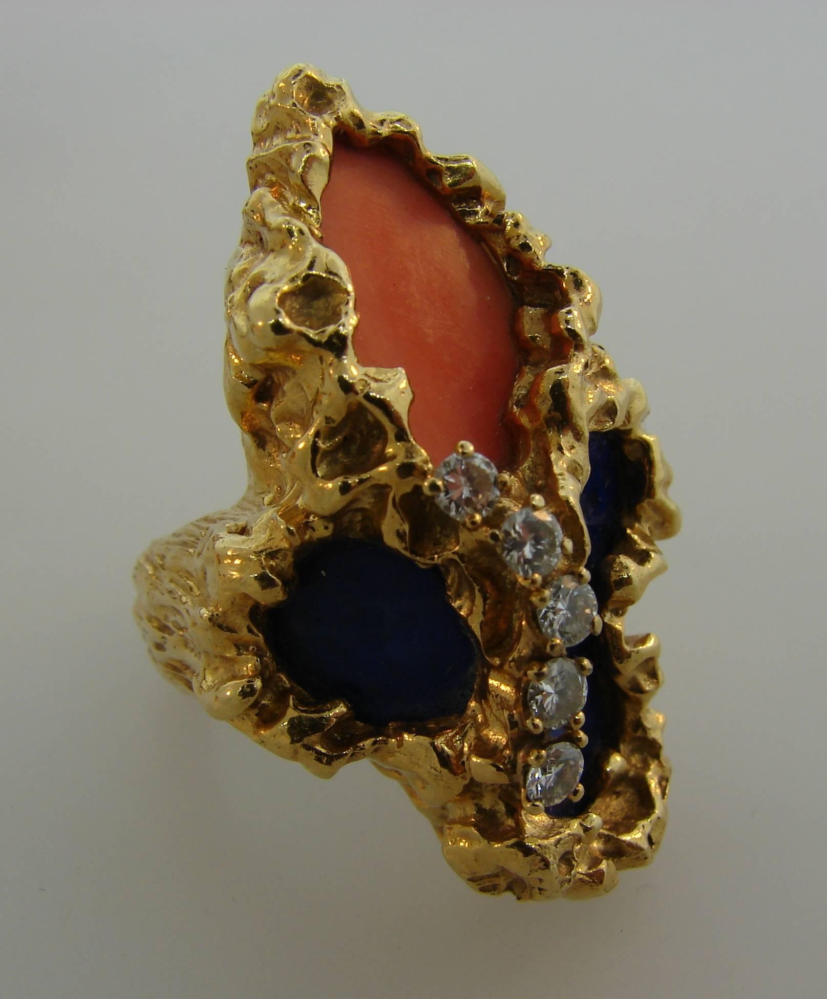 Chaumet, Paris Lapis Coral Diamond Yellow Gold Brooch Ring Earrings Set In Good Condition In Beverly Hills, CA