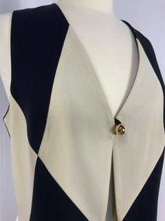 Cheap and Chic Moschino Black and white rhombus vintage Gilet