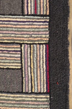 Antiker amerikanischer Schachtelteppich mit geometrischem Muster und Kapuze