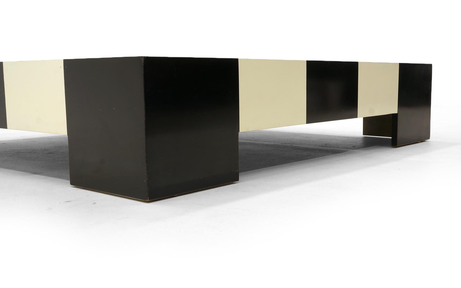 checker coffee table