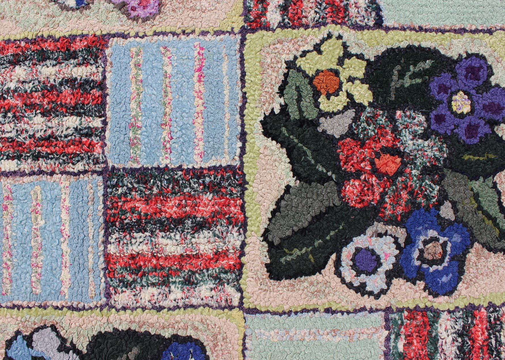 Tapis crocheté américain vintage en damier avec motifs géométriques et floraux Bon état - En vente à Atlanta, GA