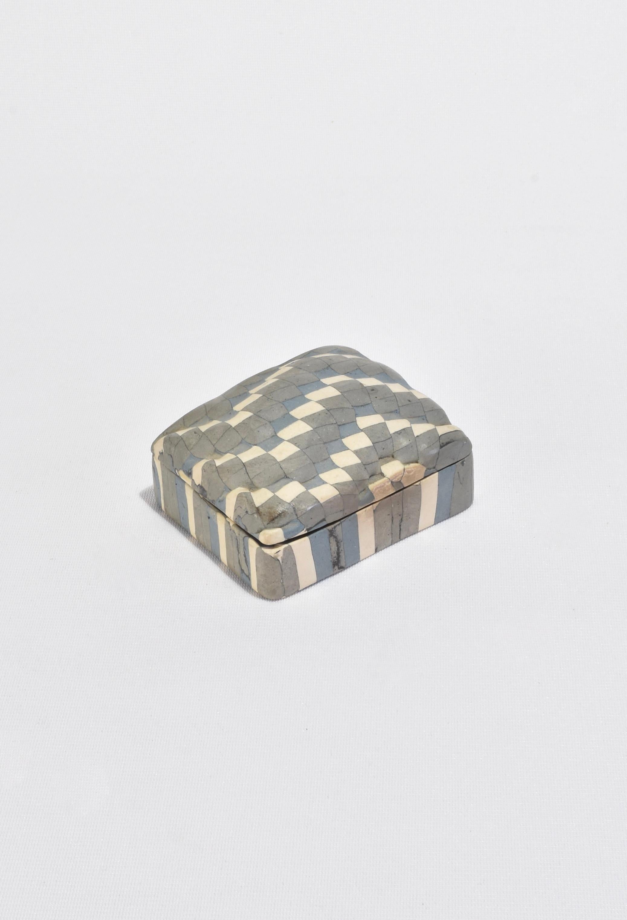 Checkered Ceramic Box In Good Condition In Richmond, VA