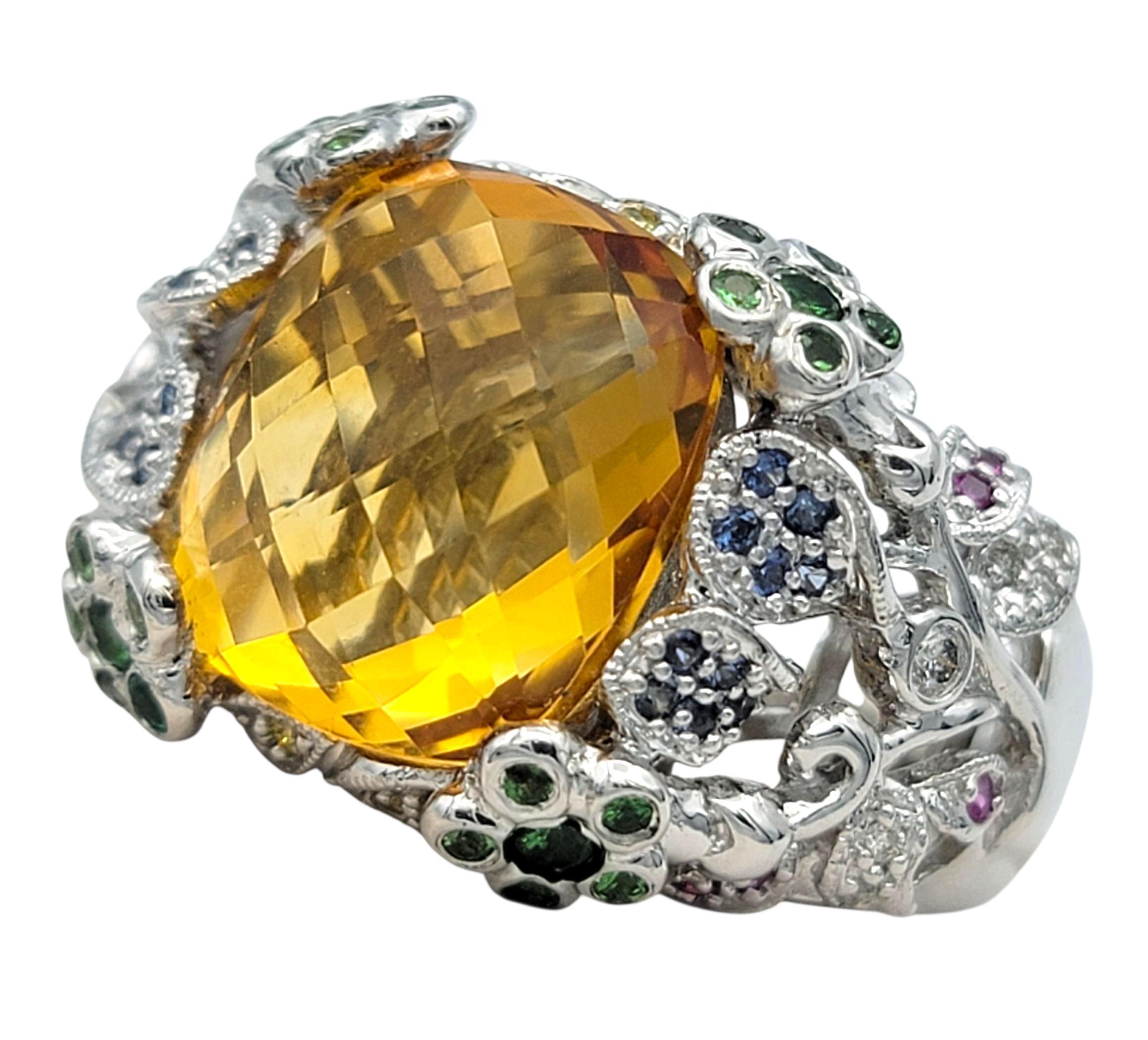 Taglio cuscino Anello Cocktail con Citrino a Cuscino e Multi Gemme a Scacchiera in Oro Bianco 18 Karati in vendita