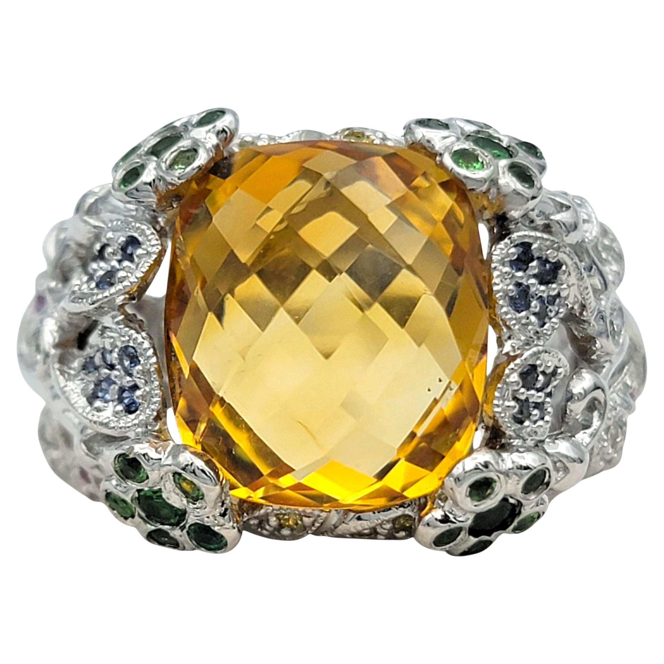 Anello Cocktail con Citrino a Cuscino e Multi Gemme a Scacchiera in Oro Bianco 18 Karati