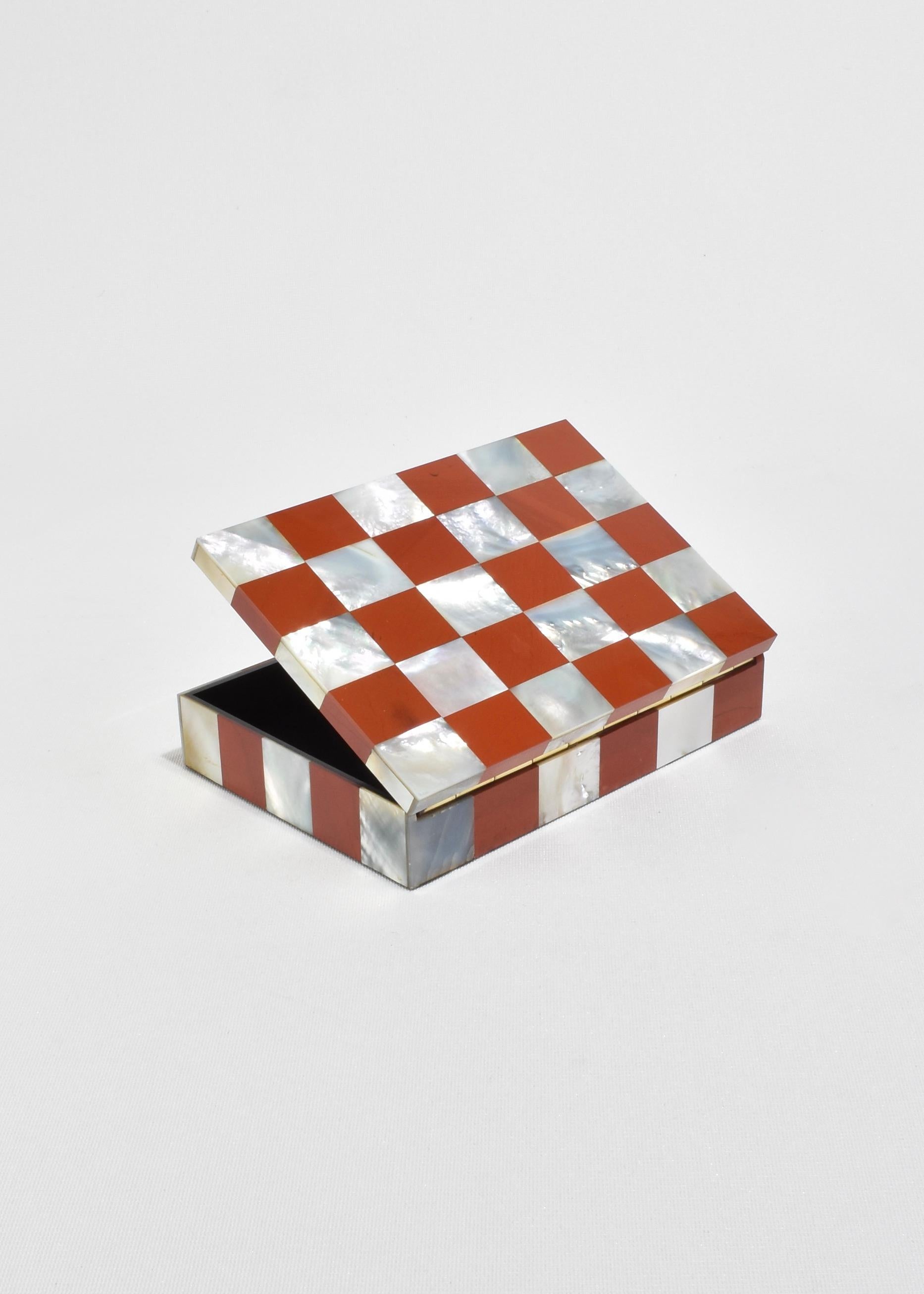 Italienische Schachtel mit Schachbrettmuster im Angebot 1