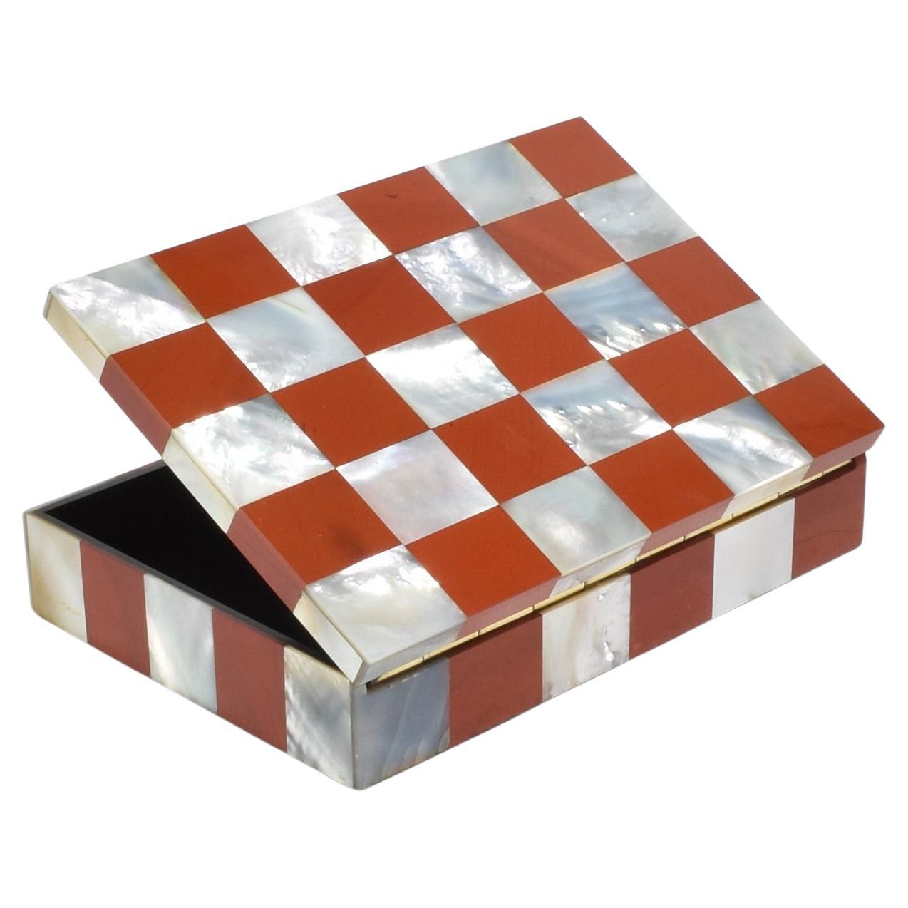 Italienische Schachtel mit Schachbrettmuster im Angebot