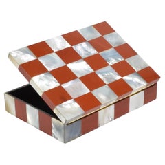 Italienische Schachtel mit Schachbrettmuster