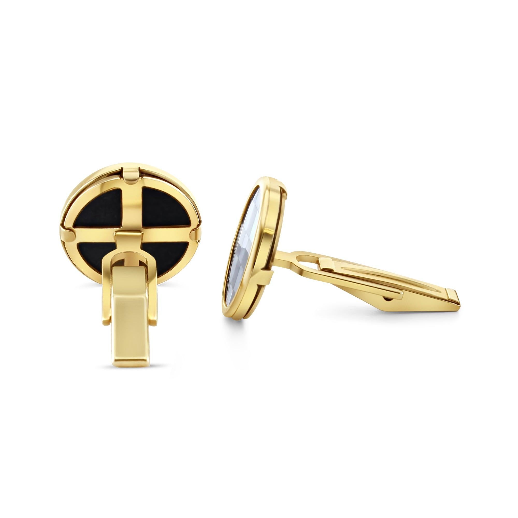 Taille ronde Boutons de manchette à carreaux en nacre et onyx avec lunette en or jaune 14 carats en vente