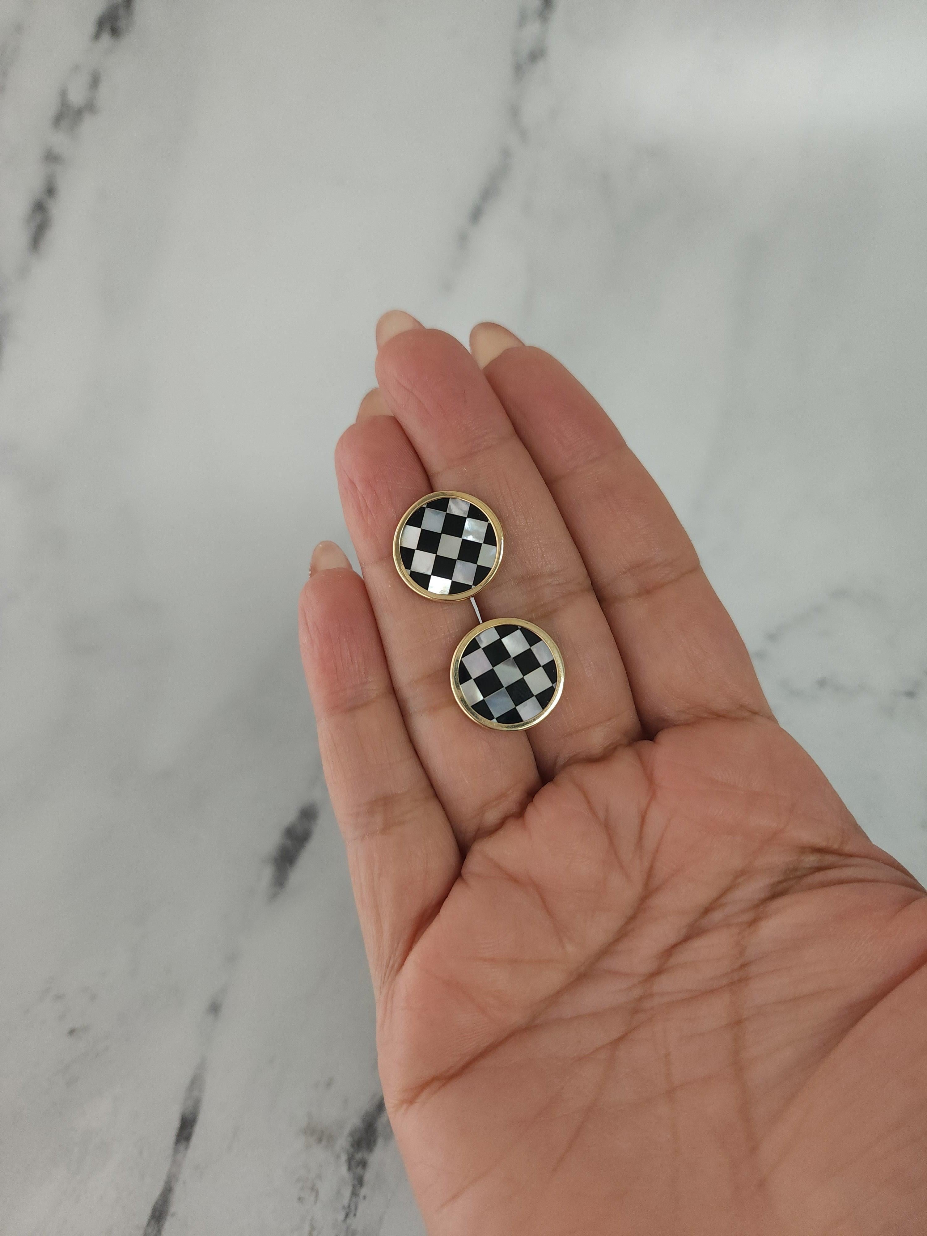 Boutons de manchette à carreaux en nacre et onyx avec lunette en or jaune 14 carats Neuf - En vente à Sugar Land, TX