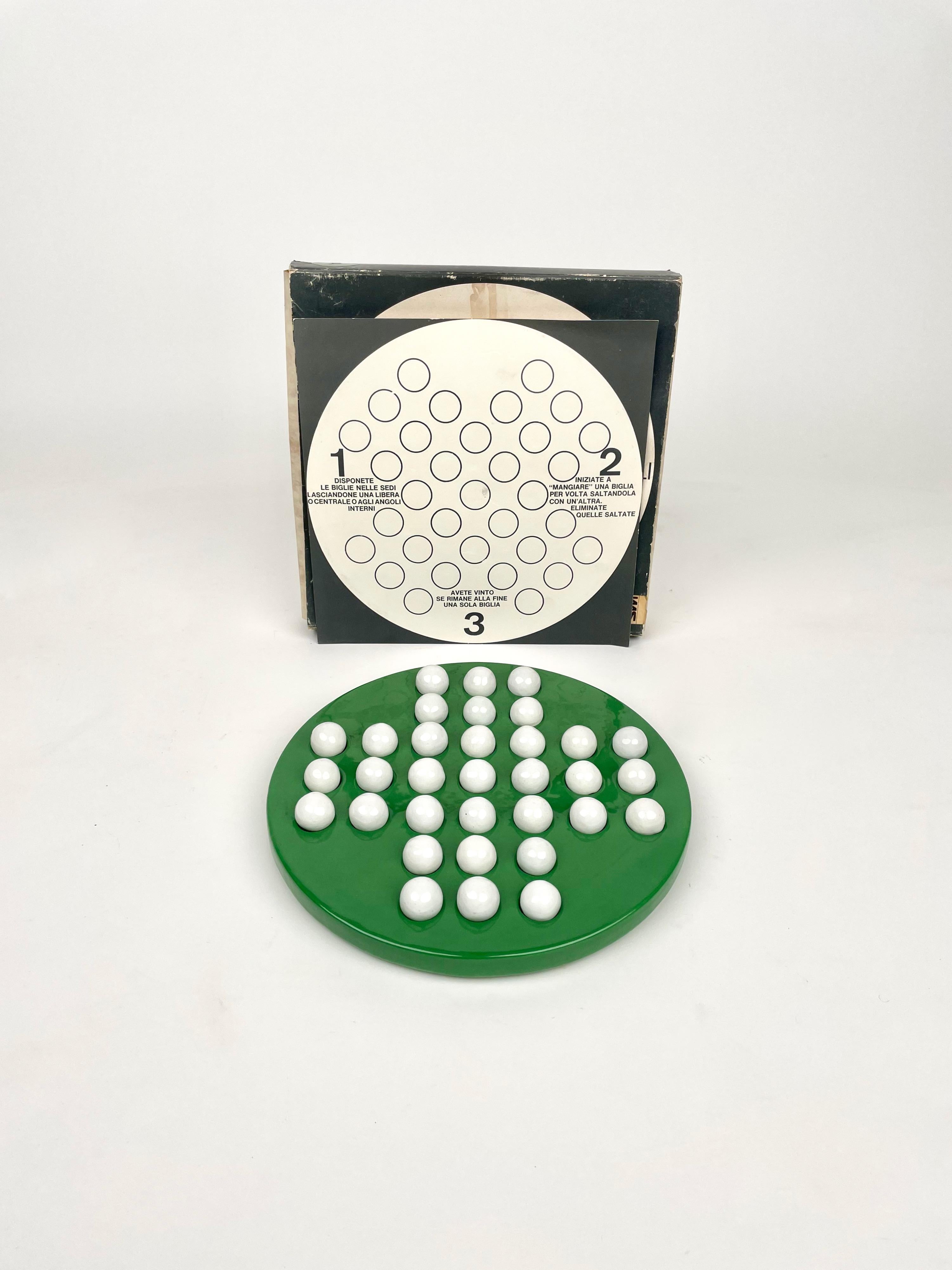 Late 20th Century Checkers Game by Ennio Lucini for Gabbianelli Green & White Ceramic, Italy 1970s For Sale