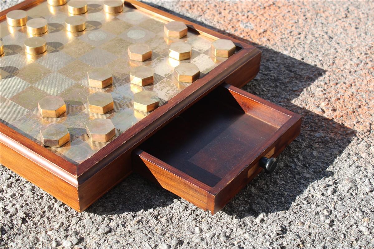 Checkers in solid brass and wood, Italy 1970 For Sale 5