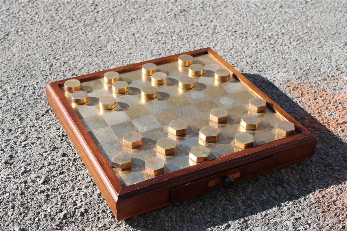 Checkers in solid brass and wood, Italy 1970 For Sale 2