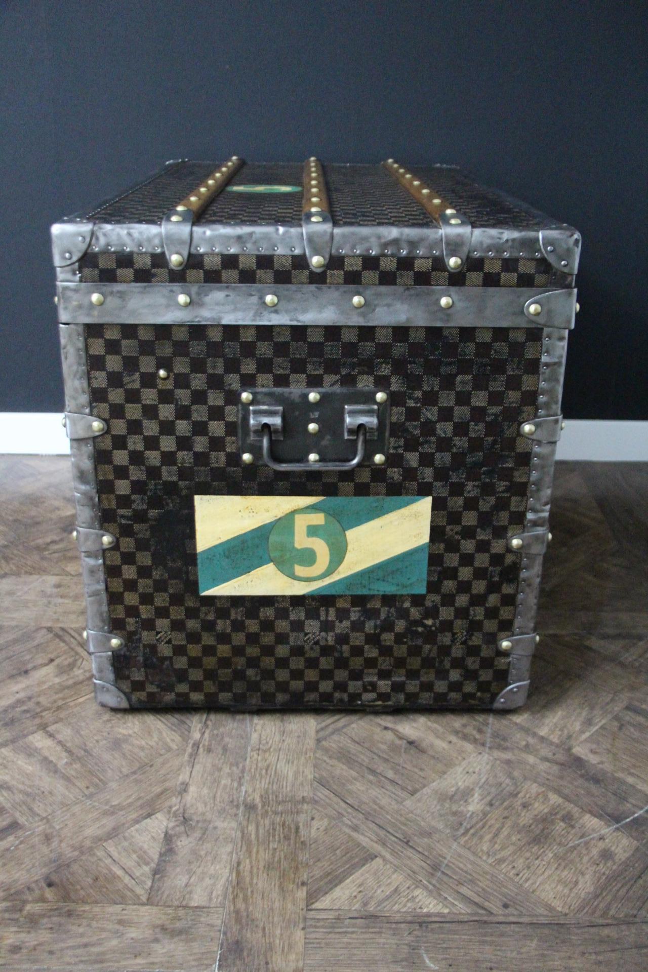 Checkers Louis Vuitton-Truhe, 85 cm Damiers Louis Vuitton-Dampfer-Truhe im Angebot 4
