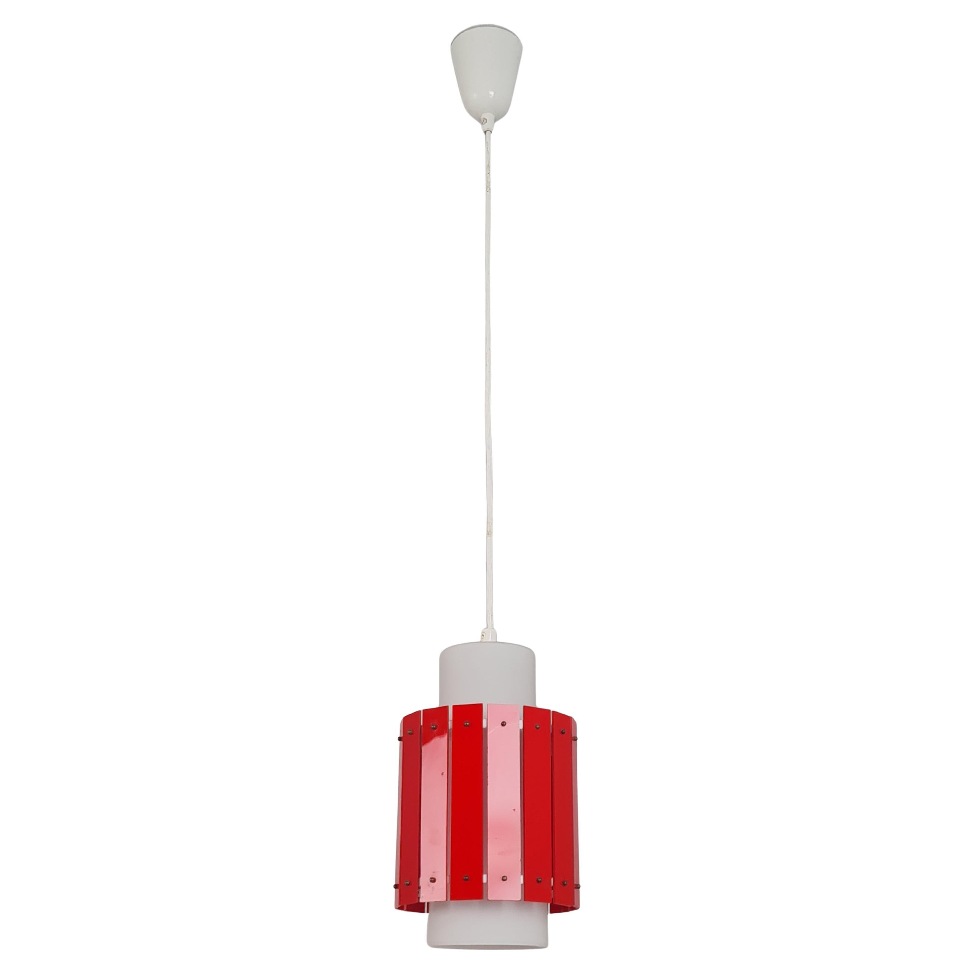 Allegro ciondolo da soffitto rosso Model K2-74 di Maria Lindeman per Idman, anni '60