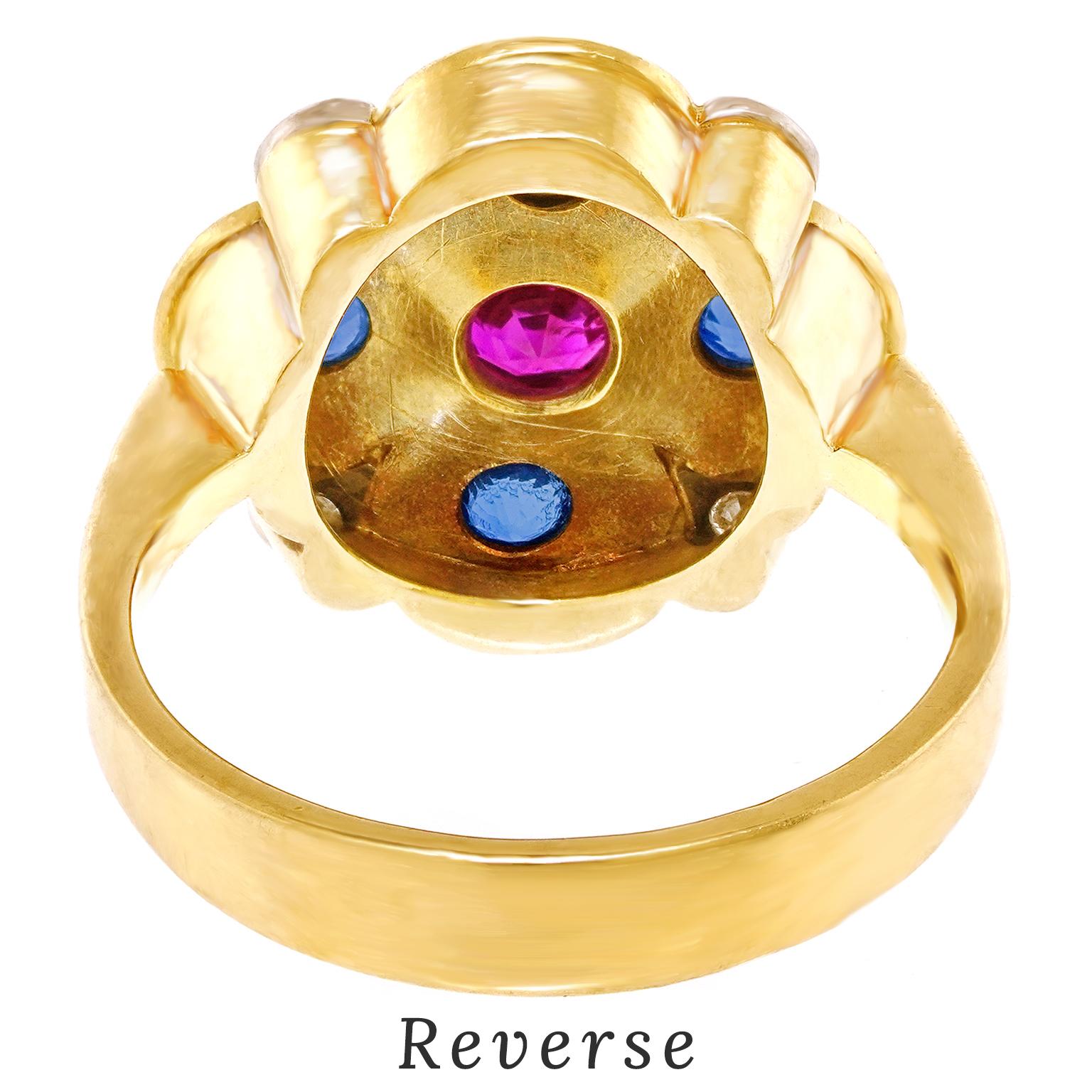 Cheerfully Zurich Chic, 18k Ring For Sale 6