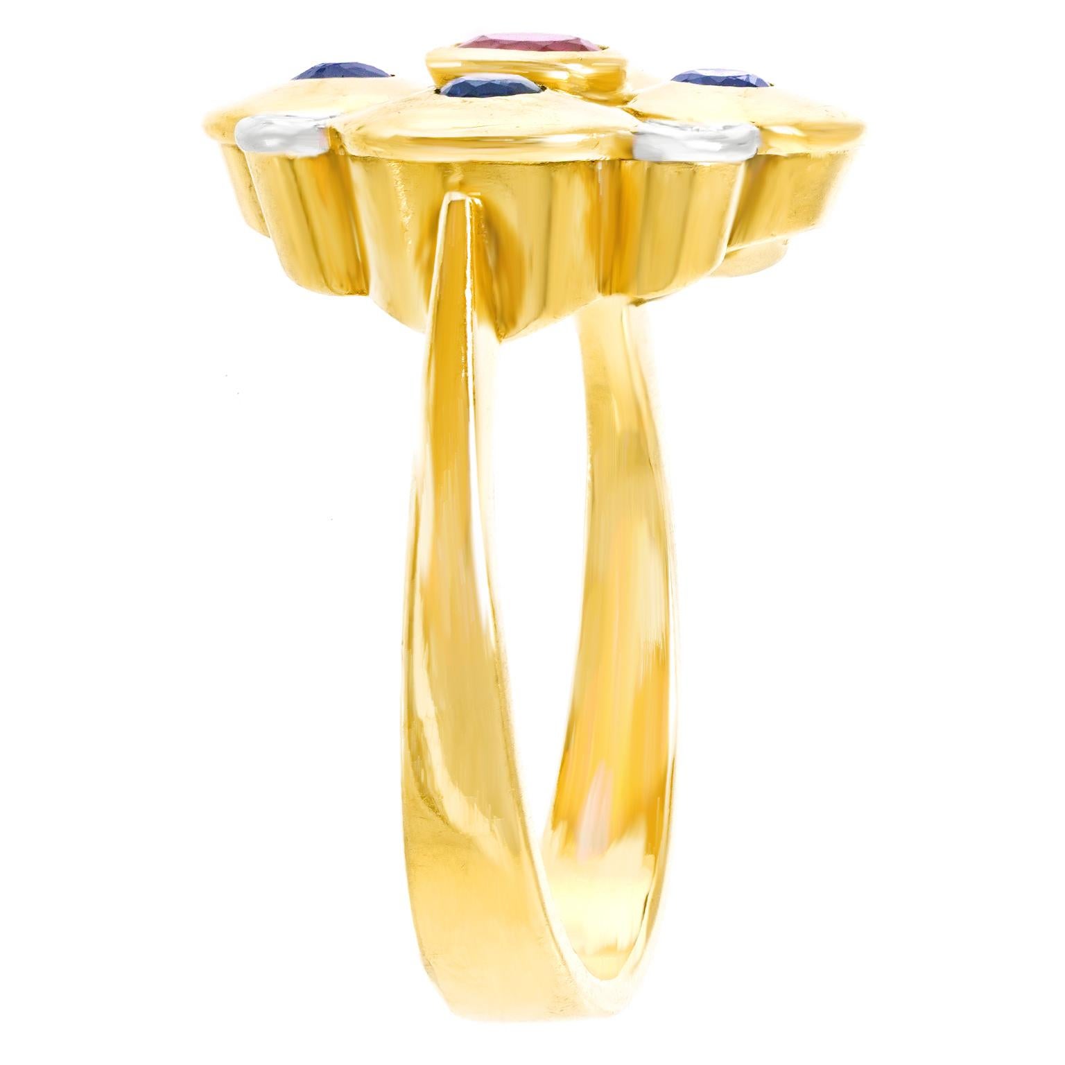 Cheerfully Zurich Chic, 18k Ring For Sale 2