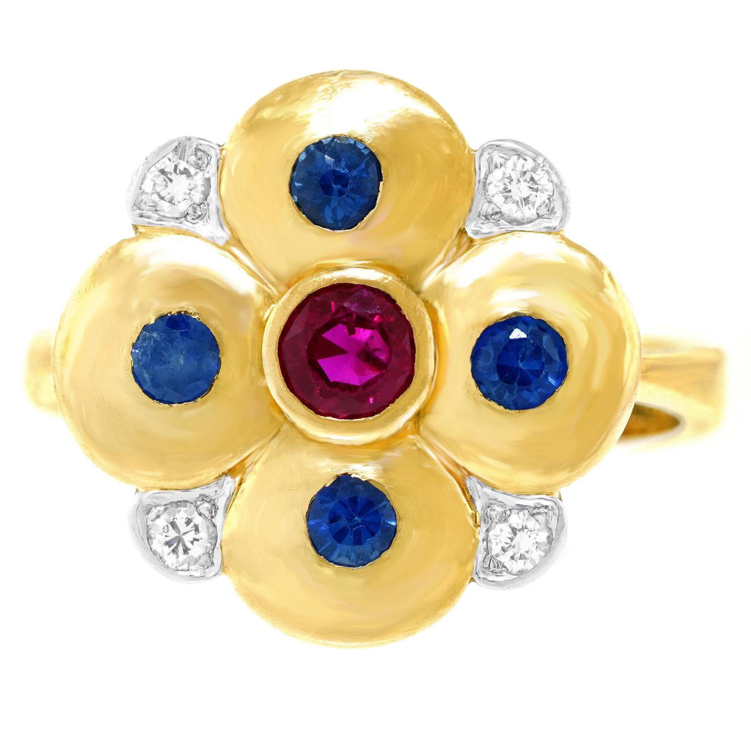 Cheerfully Zurich Chic, 18k Ring For Sale 4
