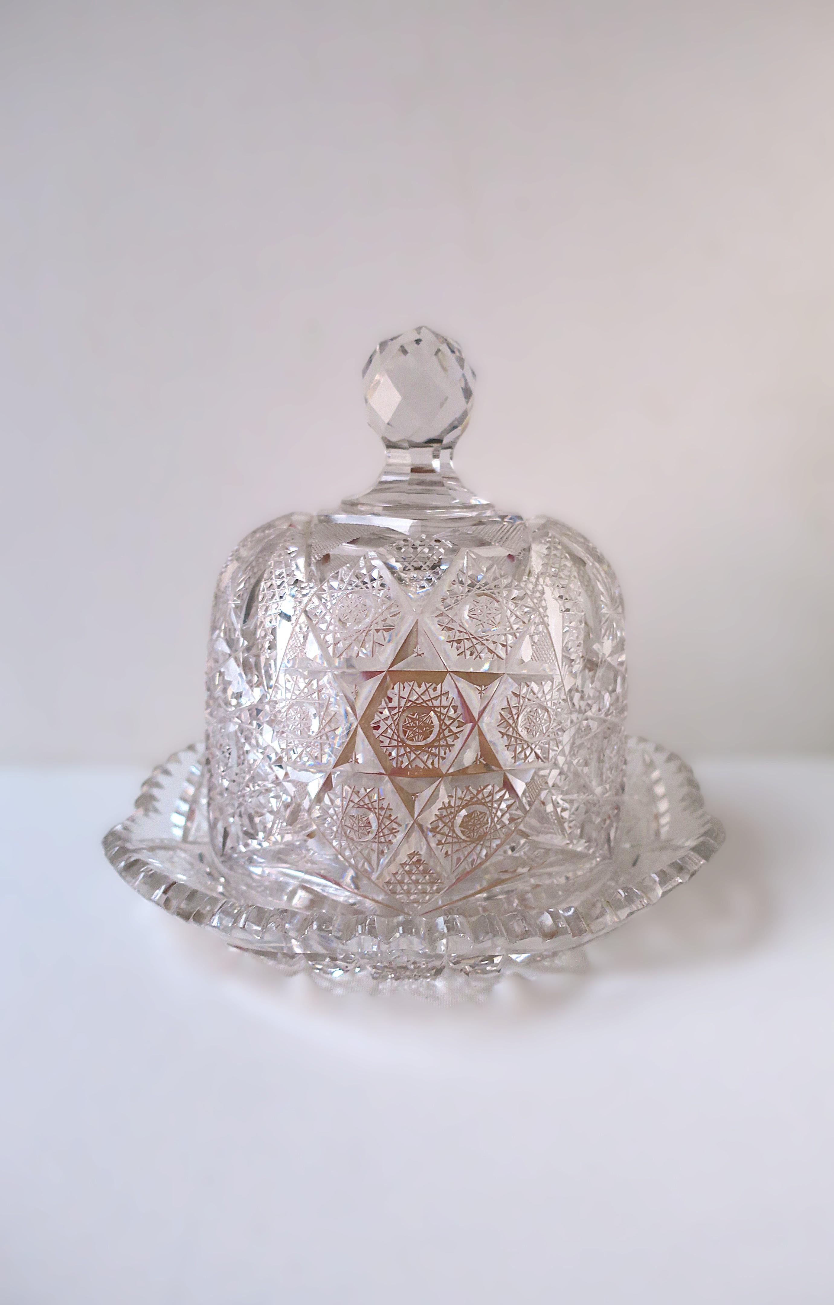 Assiette à fromage en forme de dôme Cristal Bohemia Crystal Czech en vente 2