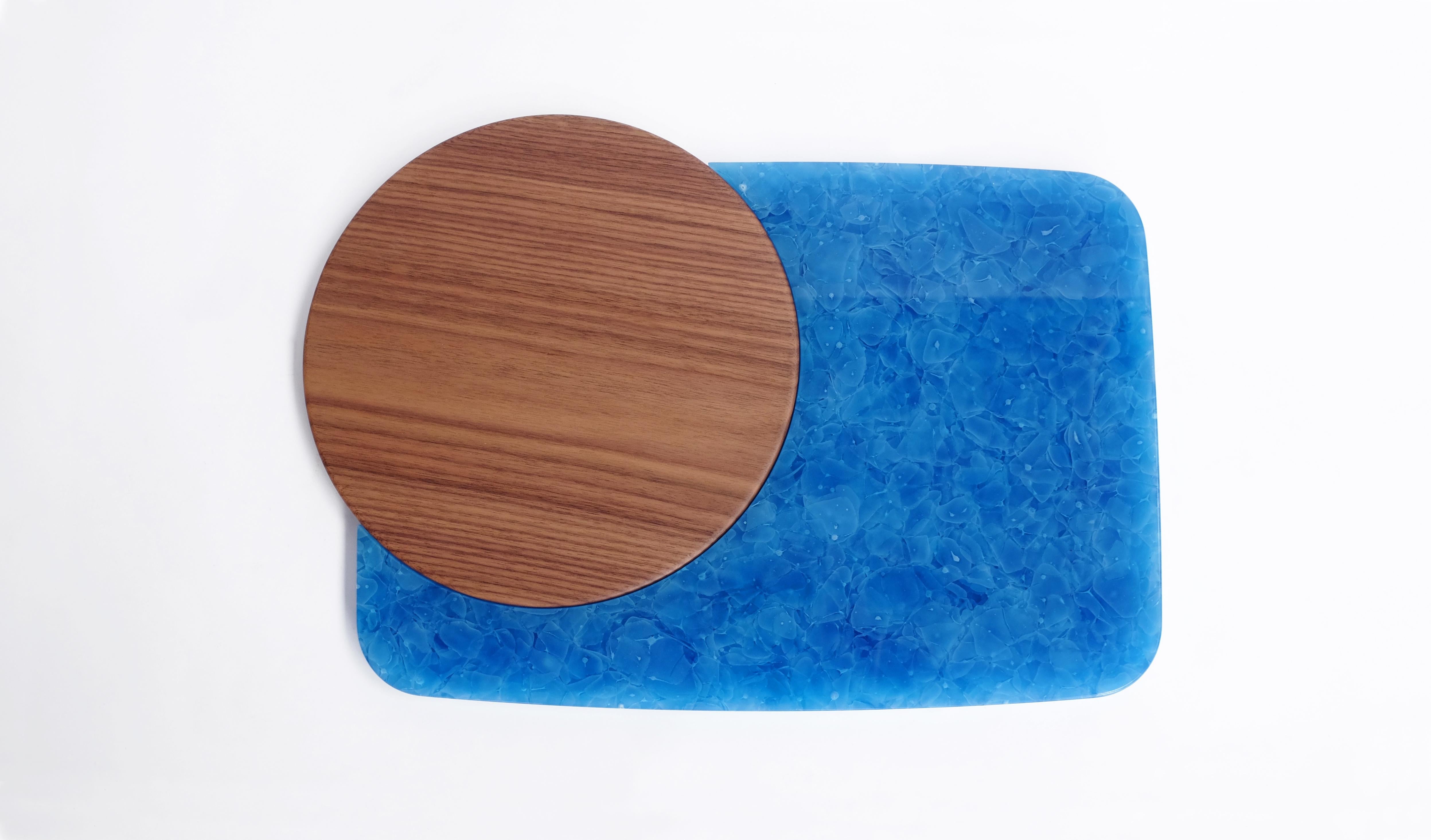 British Cheese Platter in Recycled Glass and Handcrafted Walnut For Sale