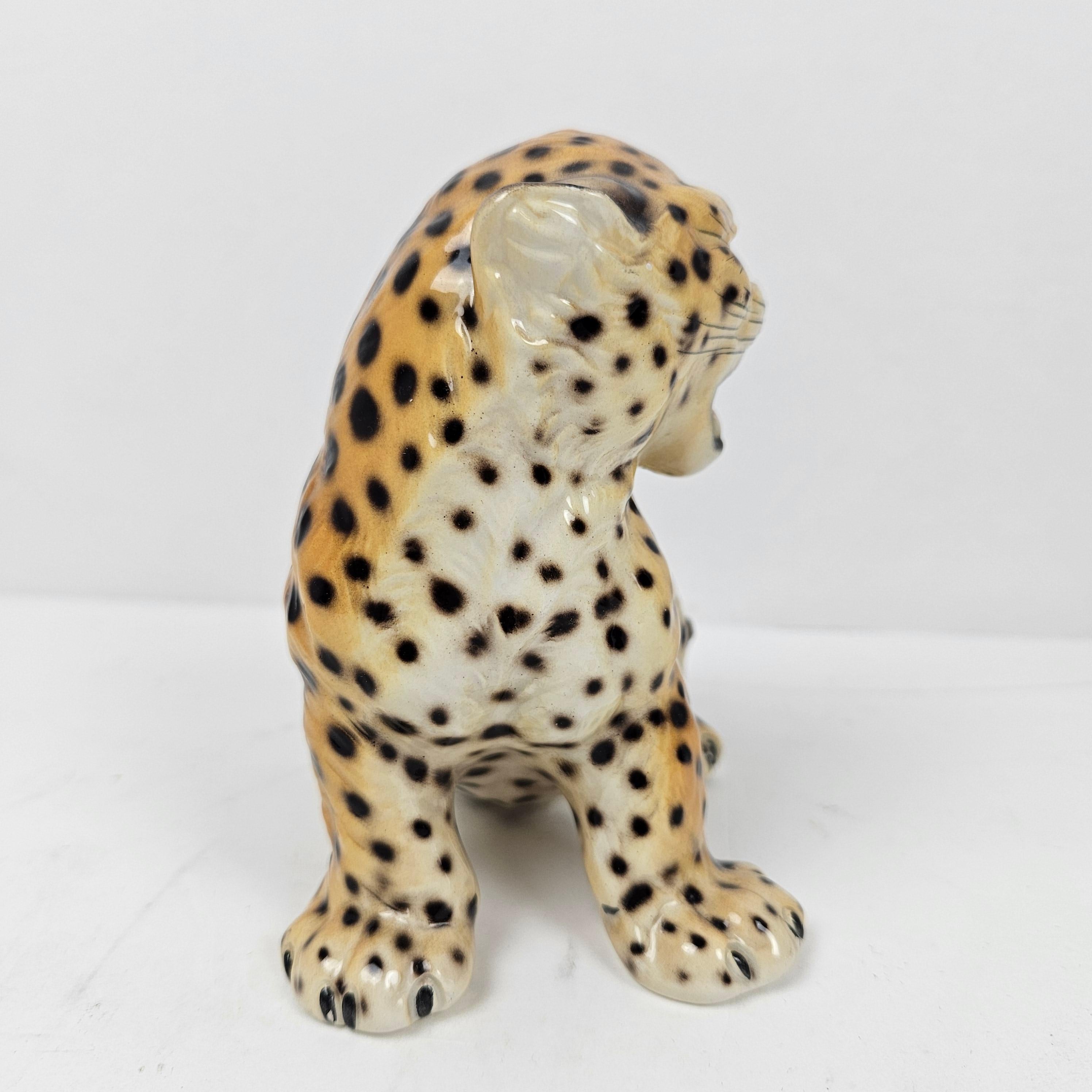 Italian Cheetah Cub Figurine in Majolica Pottery by Ronzan Italy, 1950's For Sale