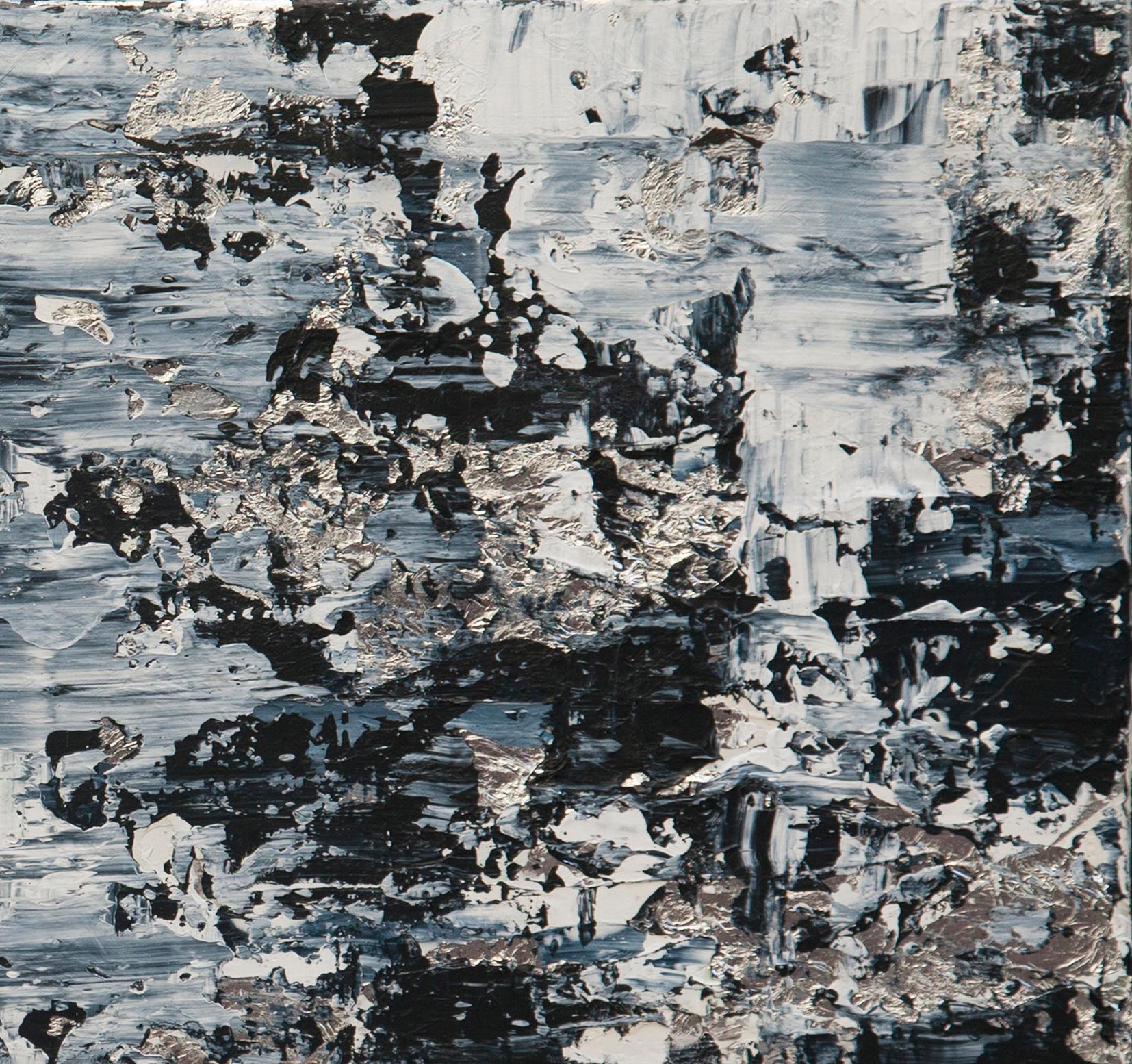 Dittico. Olio e foglia d'argento su acciaio.

Per secoli, gli artigiani e gli artisti si sono affidati alle foglie d'oro, d'argento e di rame per far brillare e risplendere le loro creazioni. Anche molti artisti contemporanei continuano a utilizzare