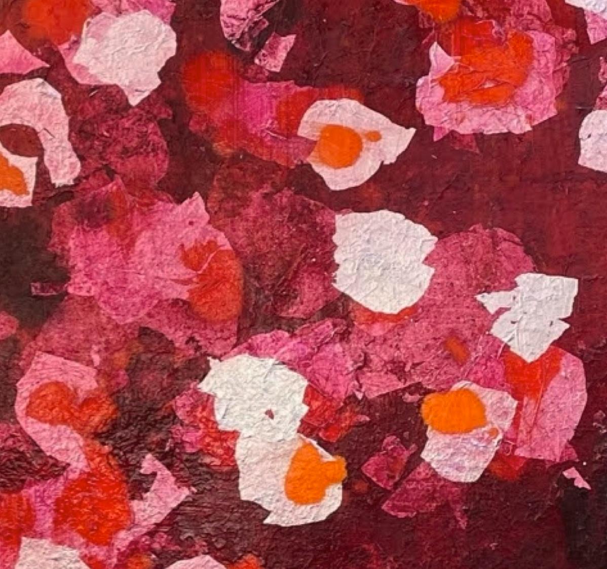 Silbersilberne Blätter – 21. Jahrhundert, Zeitgenössische, abstrakte Malerei, Mixed Media (Rot), Abstract Painting, von Chelsea Davine