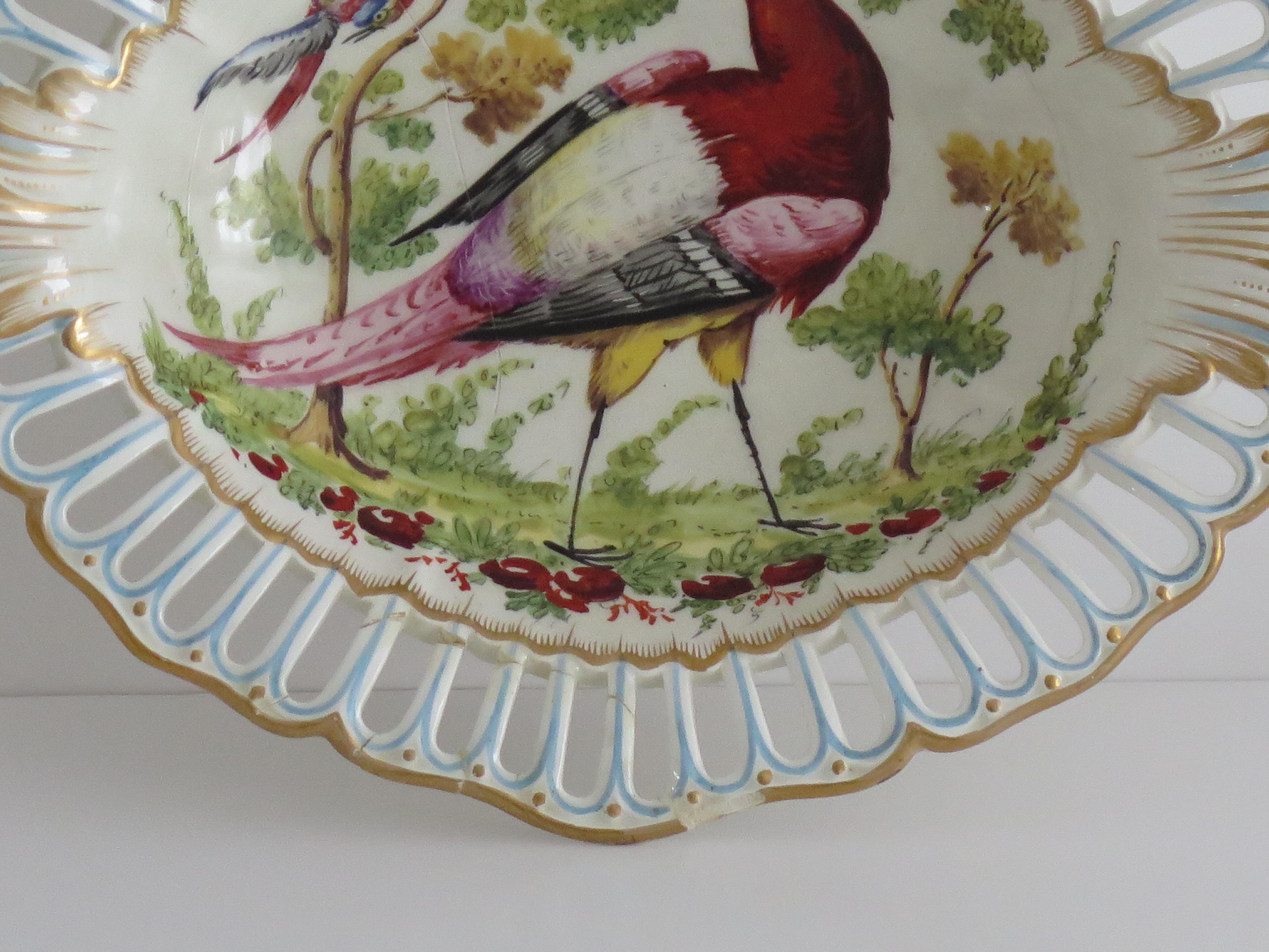 Chelsea-Derby Pierced Chestnut Basket or Dish Porcelain, English, circa 1770 In Good Condition In Lincoln, Lincolnshire